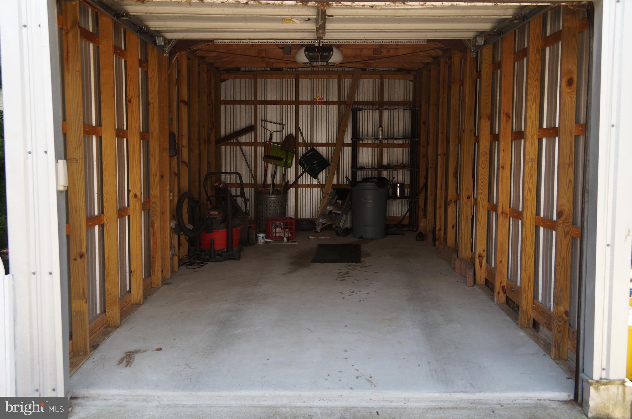 WOODBERRY - Residential Lease