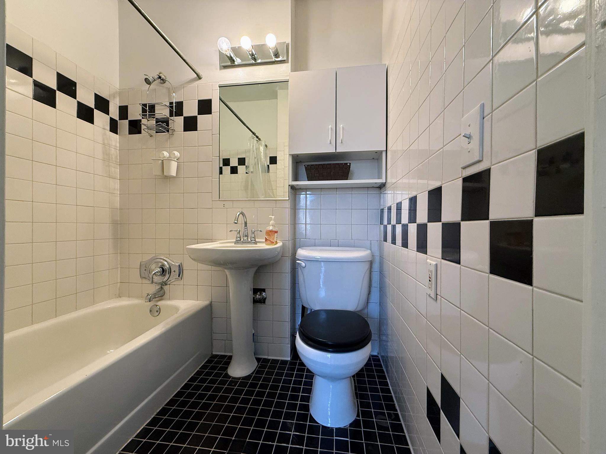 WOODBERRY - Residential Lease