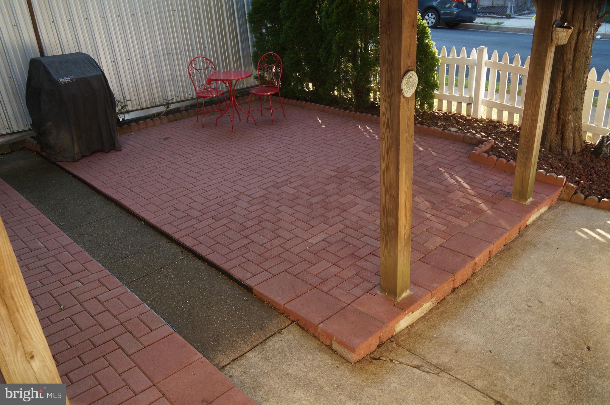 WOODBERRY - Residential Lease