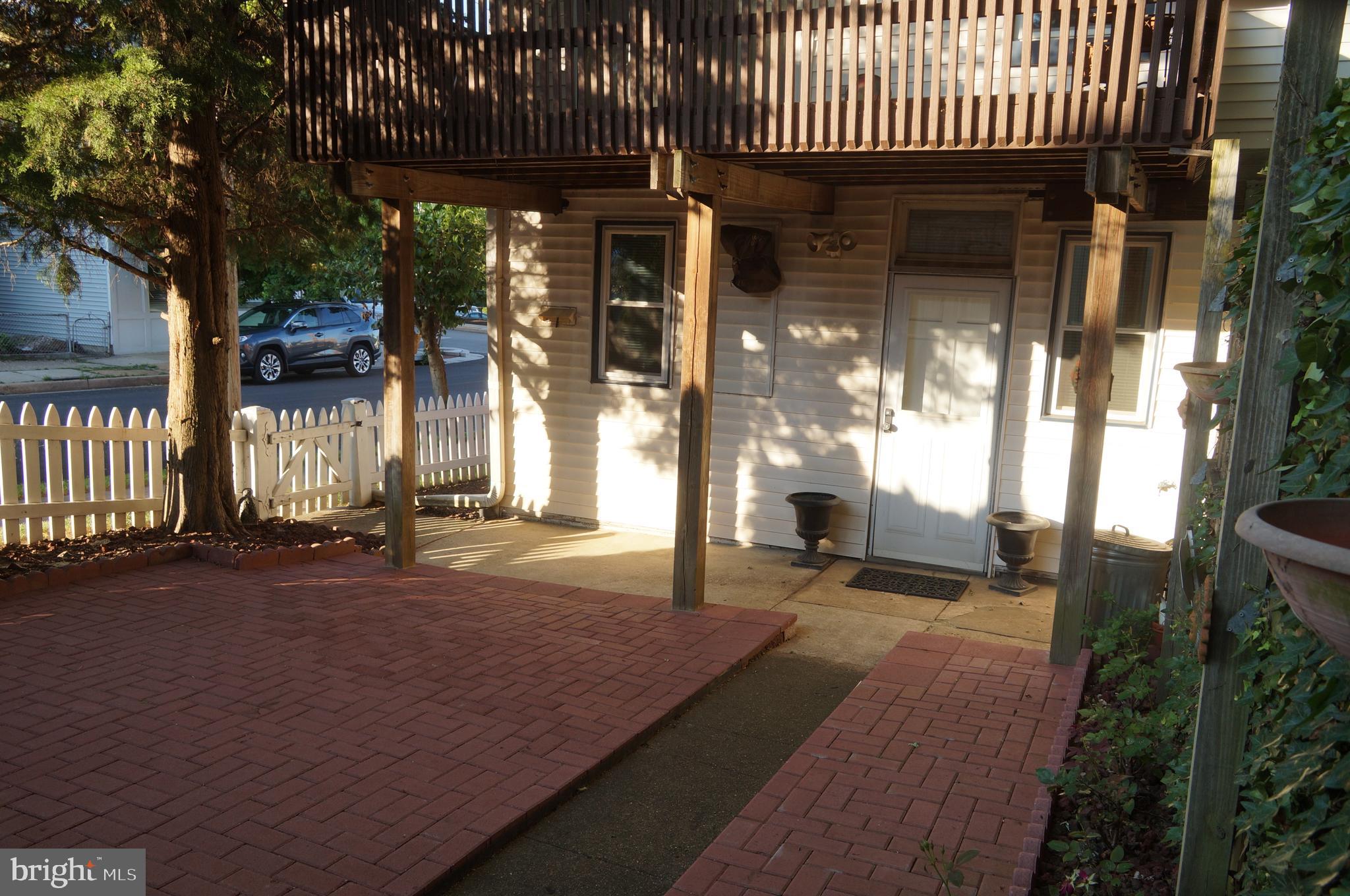 WOODBERRY - Residential Lease