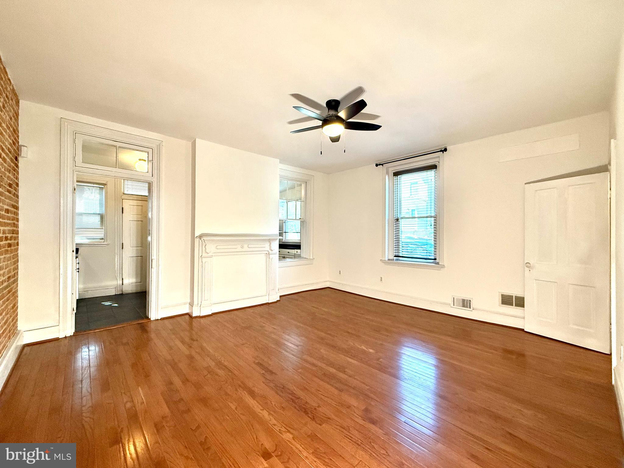 WOODBERRY - Residential Lease