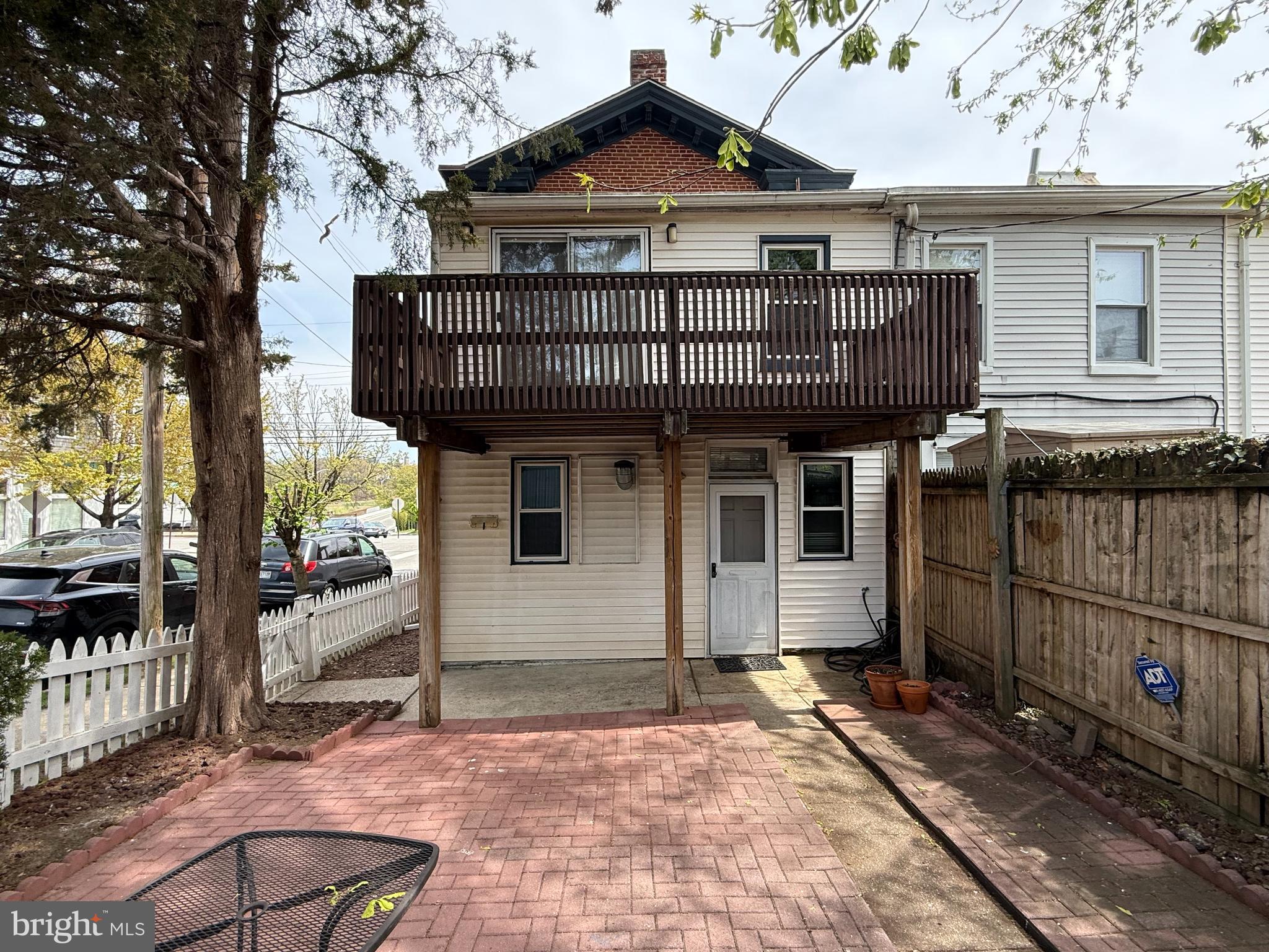 WOODBERRY - Residential Lease