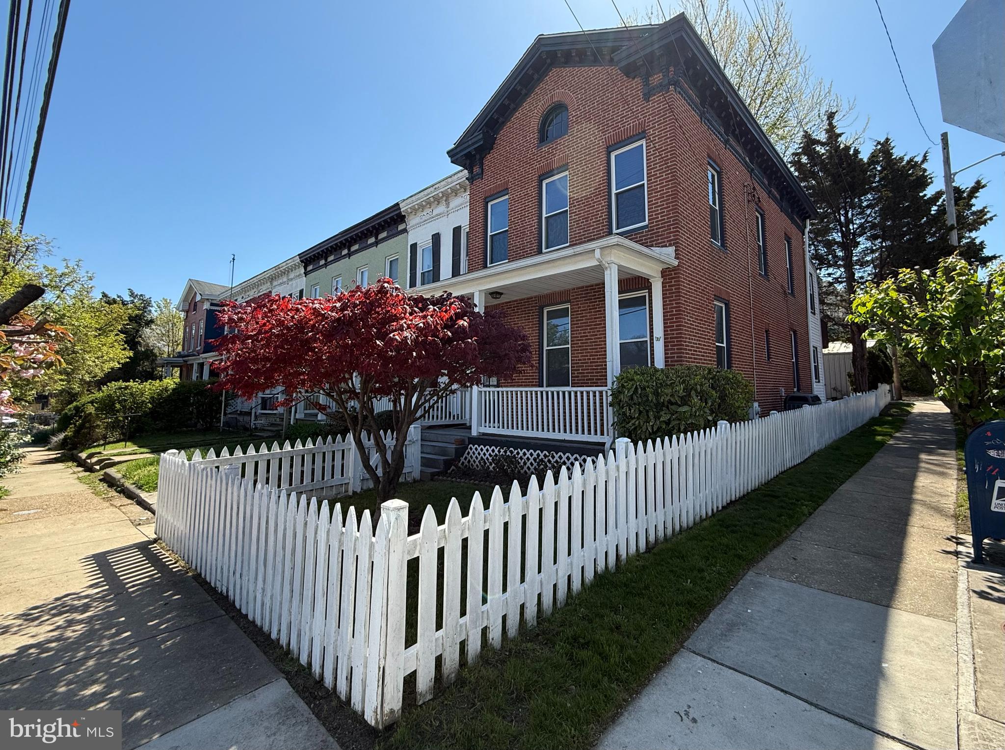 WOODBERRY - Residential Lease