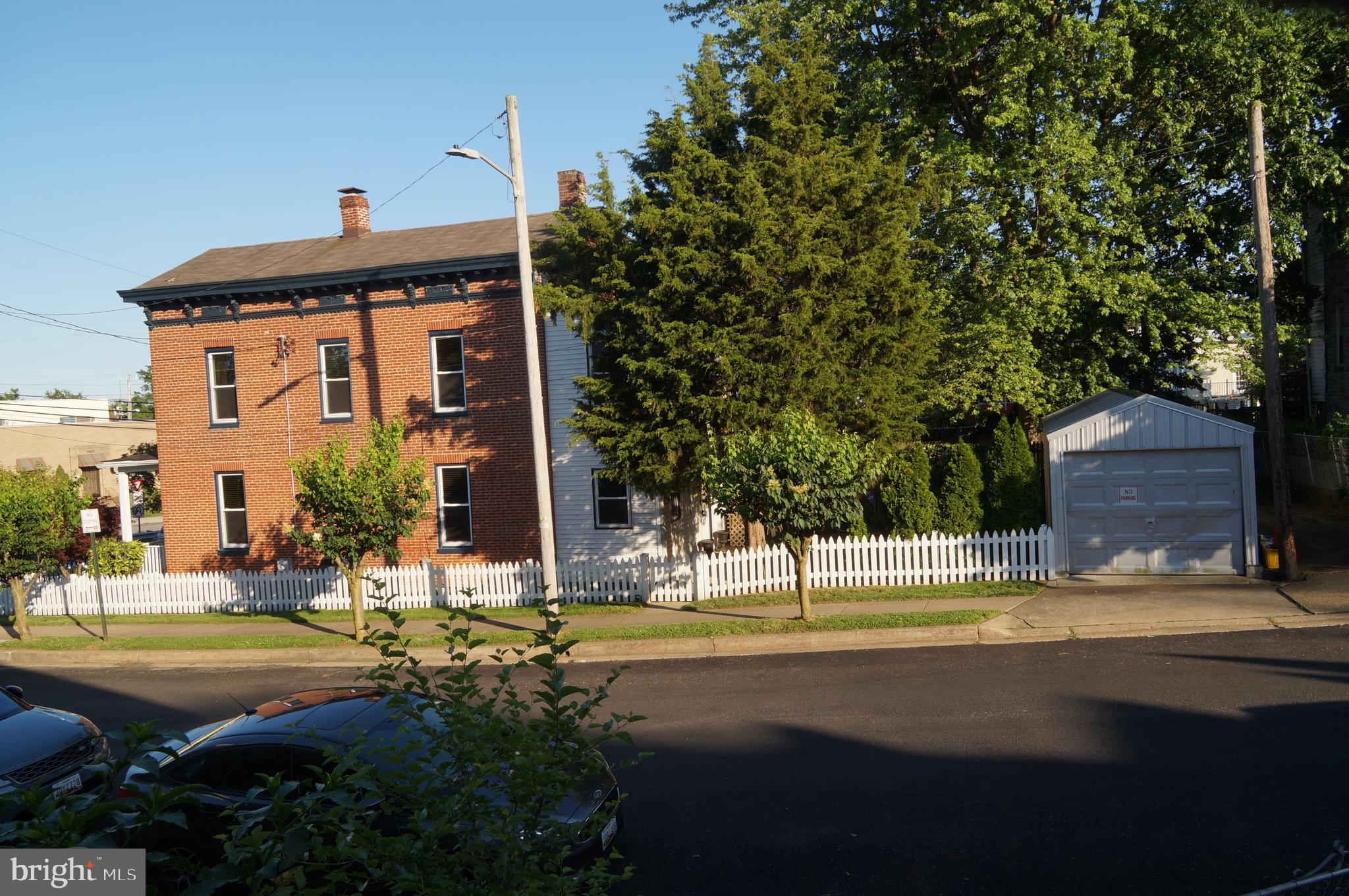 WOODBERRY - Residential Lease