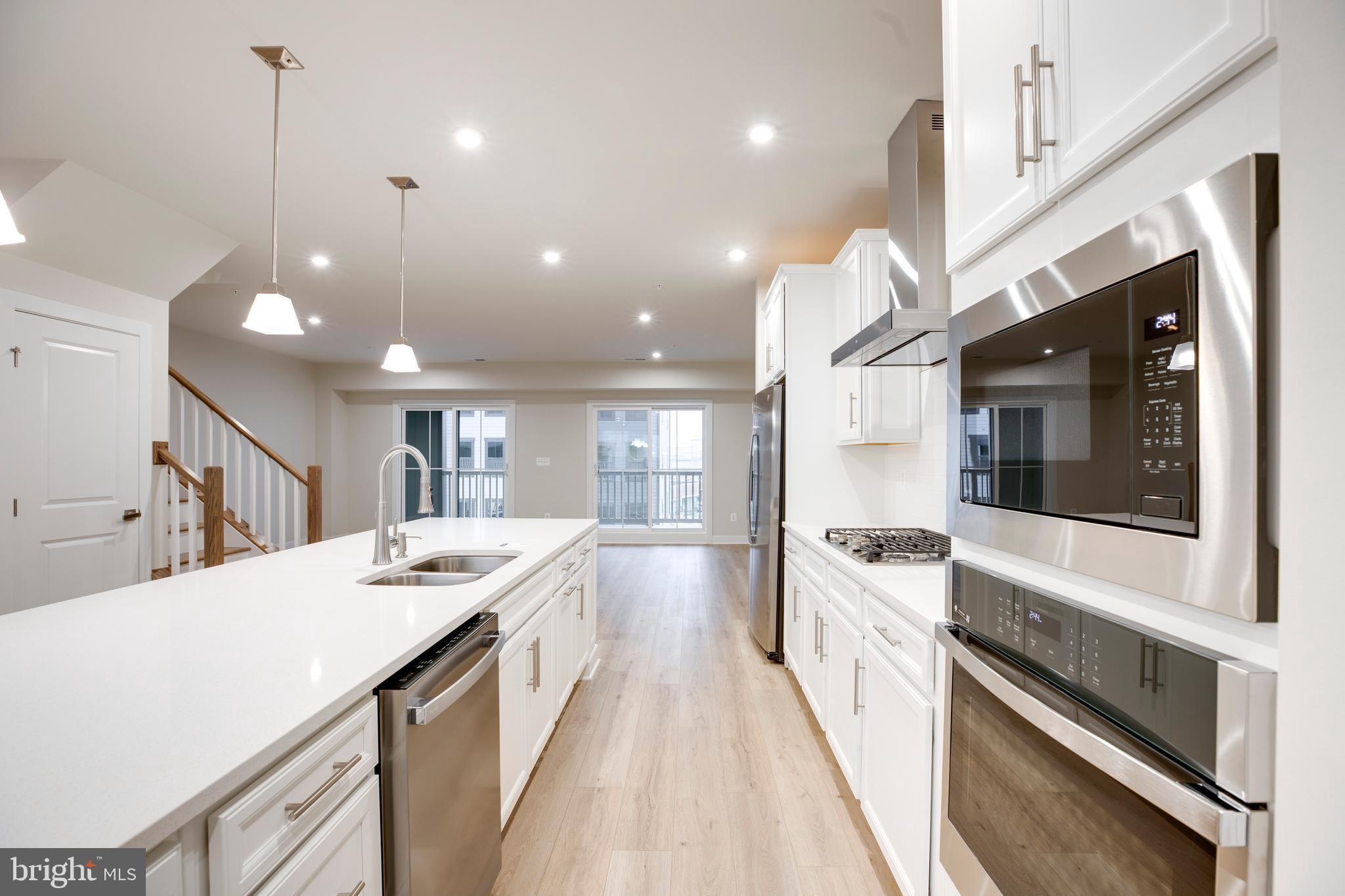 ELLIPSE AT WESTFIELDS - Residential Lease