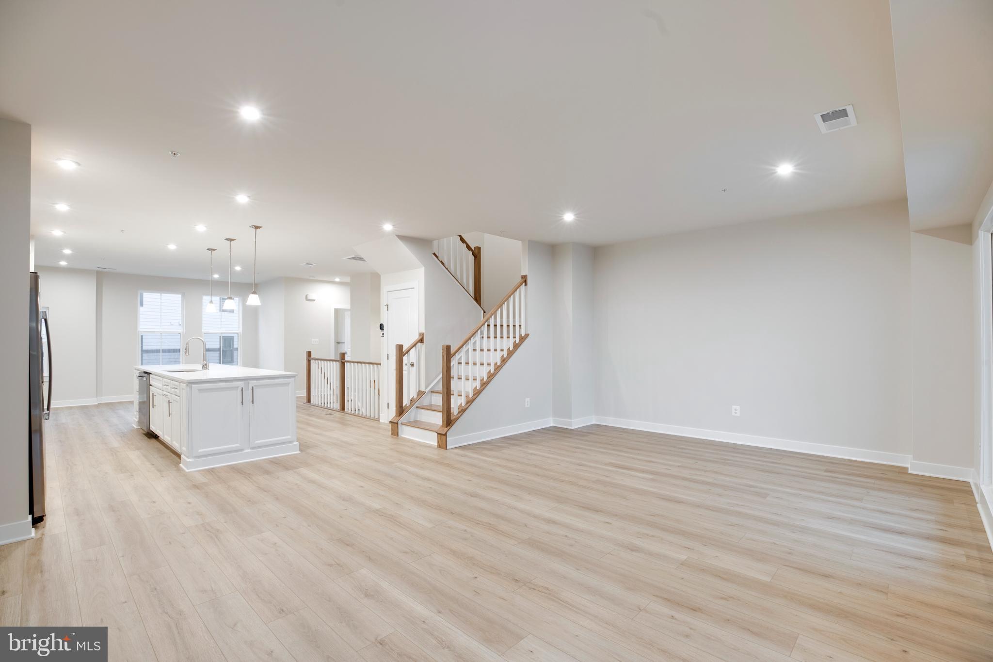 ELLIPSE AT WESTFIELDS - Residential Lease