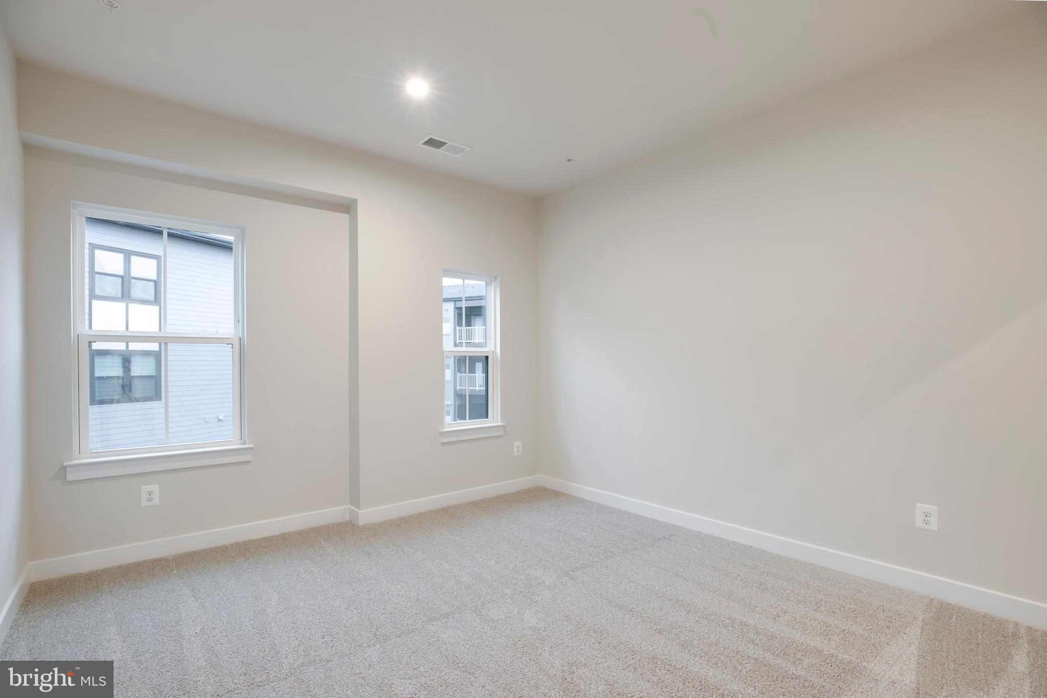 ELLIPSE AT WESTFIELDS - Residential Lease