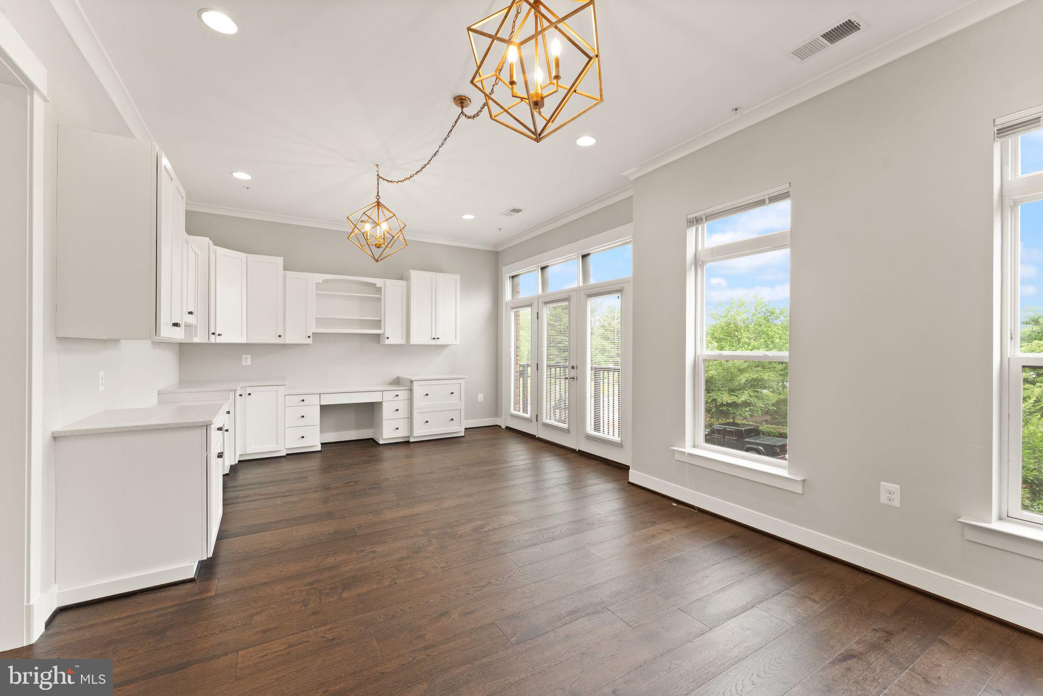 CRESCENT PLACE - Residential