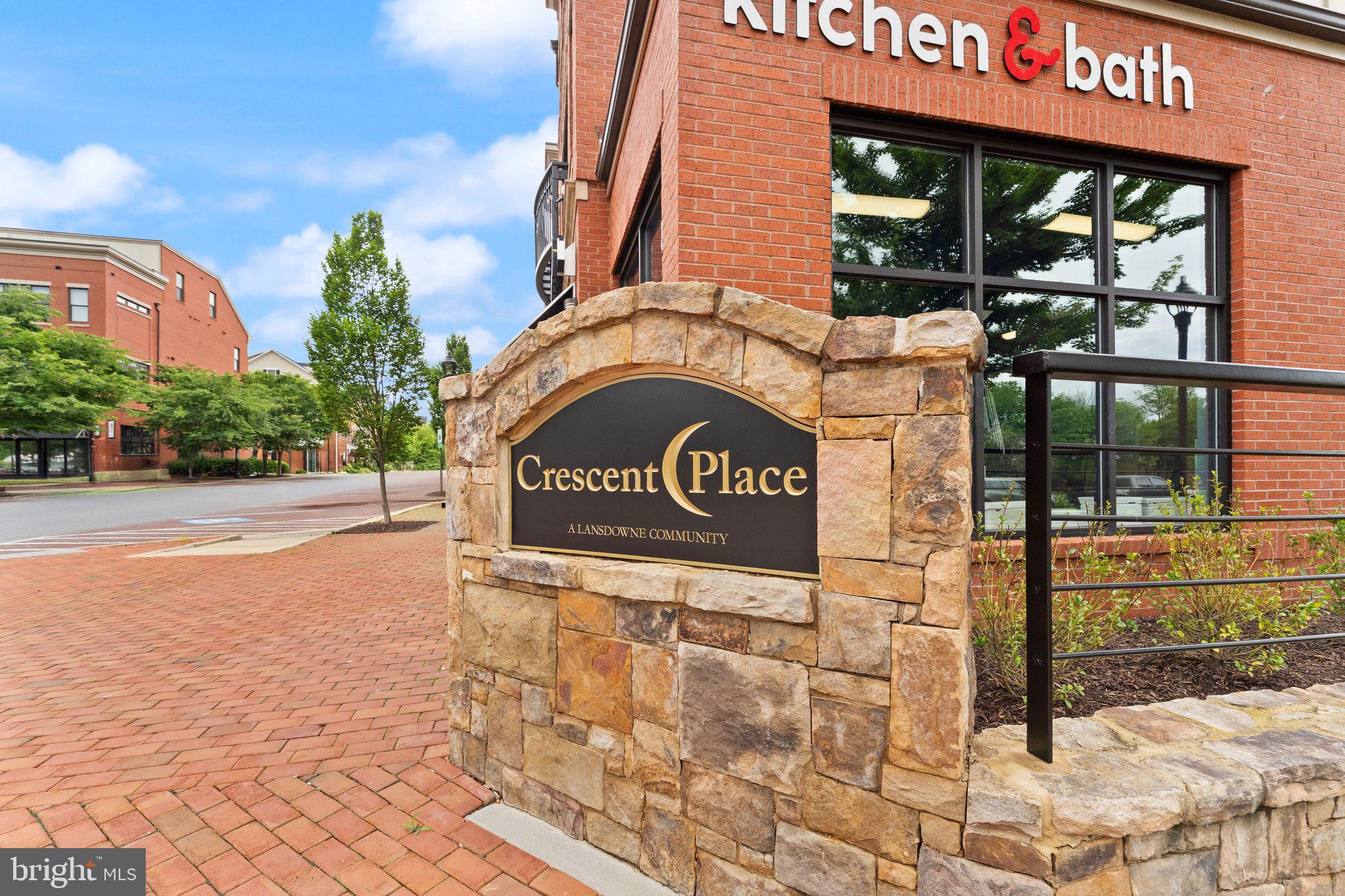CRESCENT PLACE - Residential