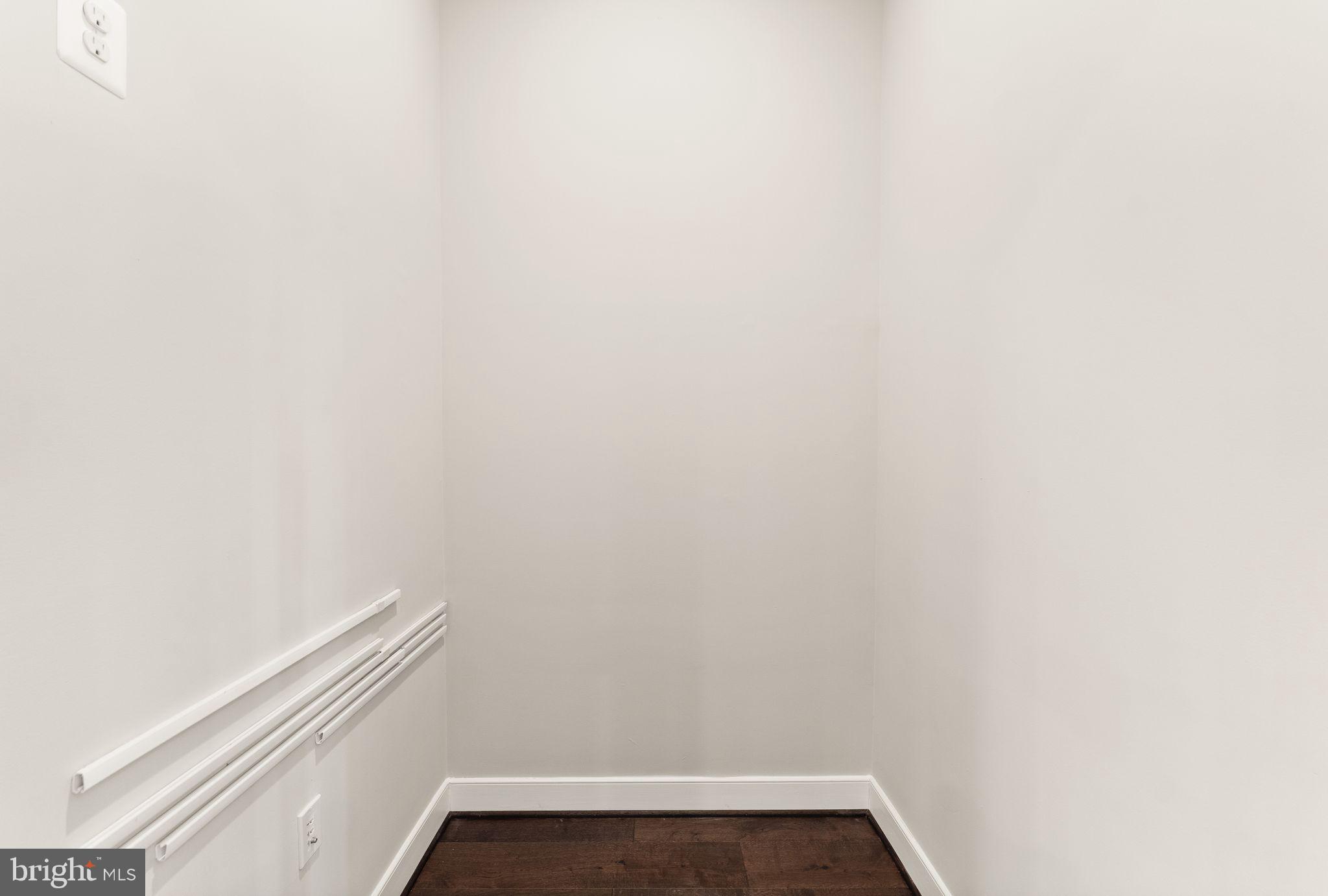 CRESCENT PLACE - Residential