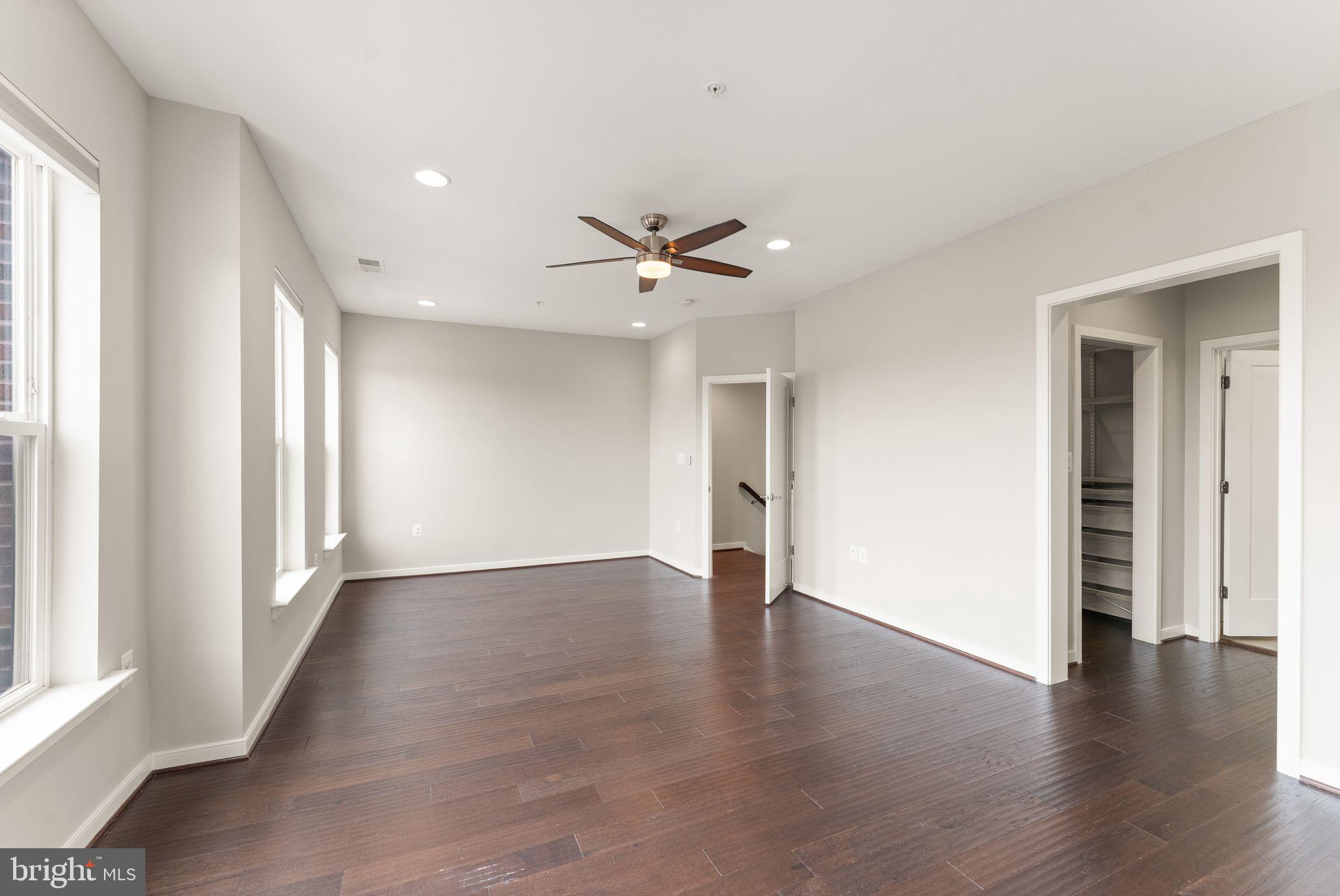 CRESCENT PLACE - Residential
