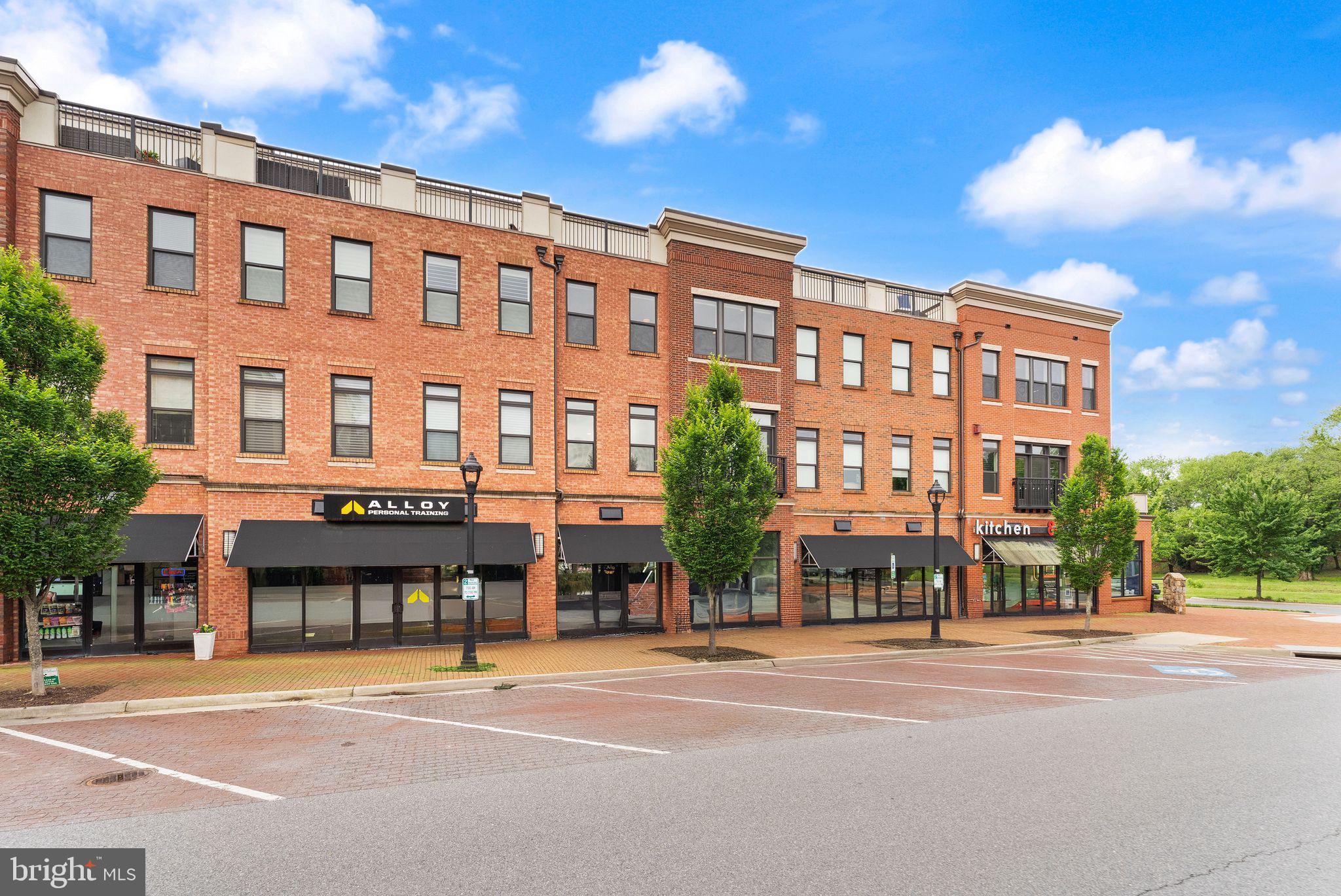 CRESCENT PLACE - Residential