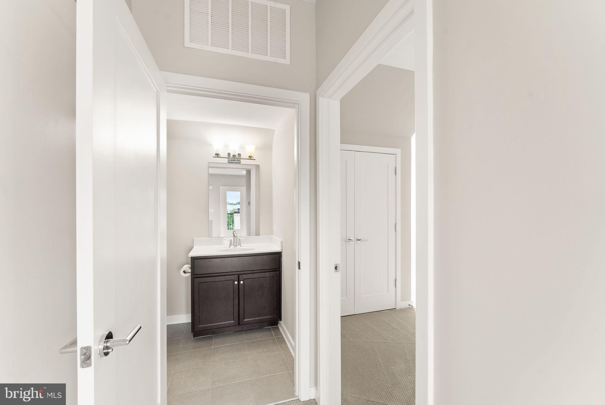 CRESCENT PLACE - Residential