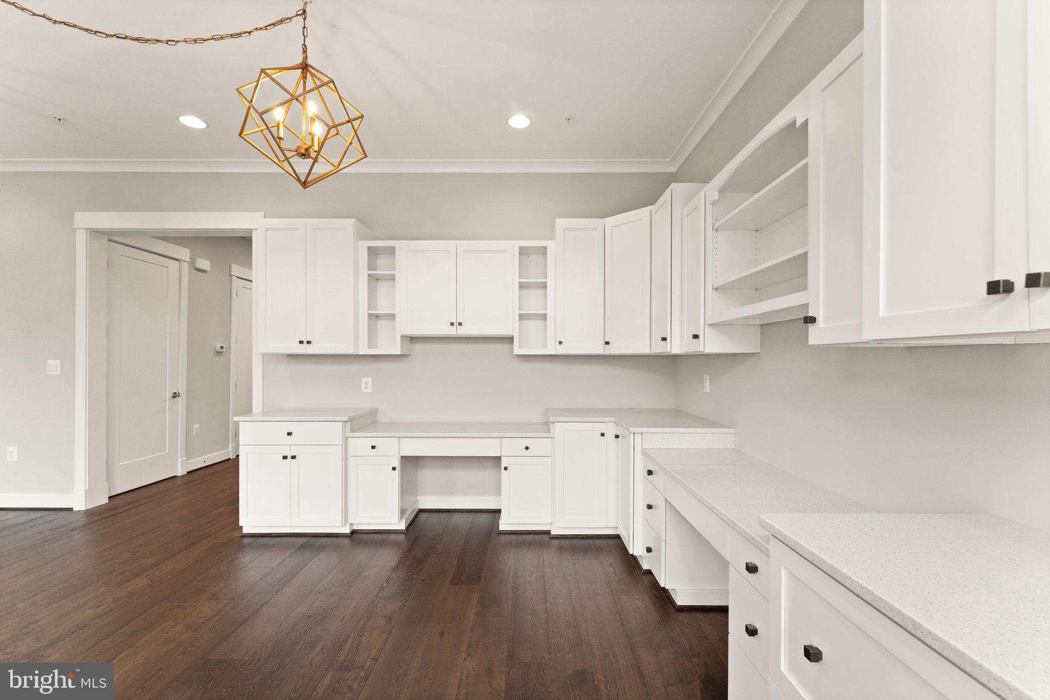 CRESCENT PLACE - Residential