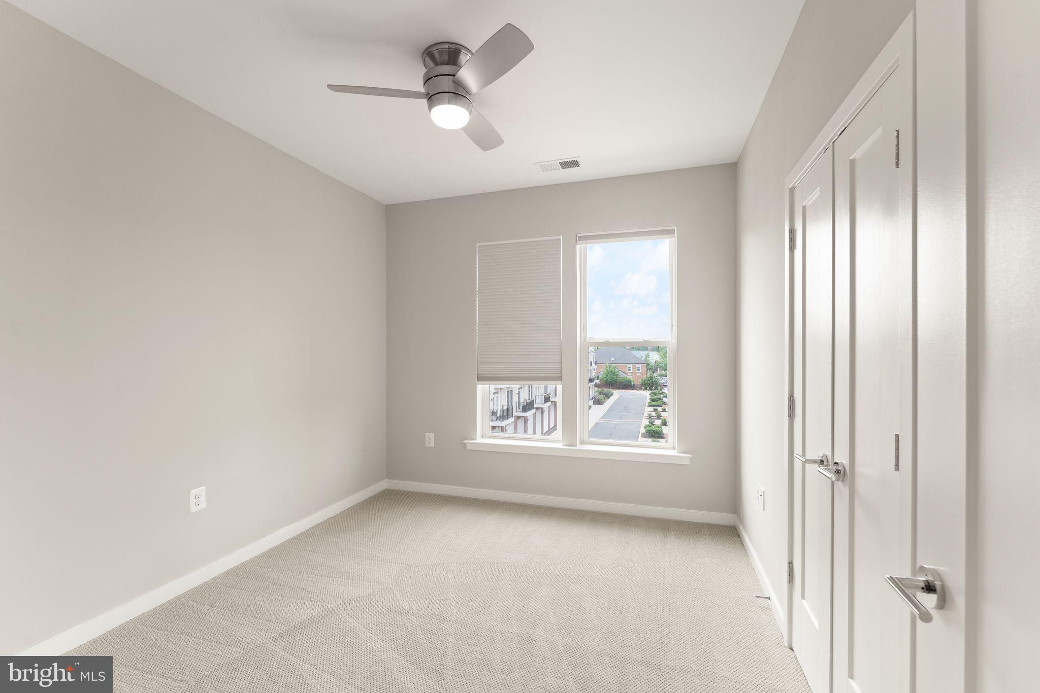 CRESCENT PLACE - Residential
