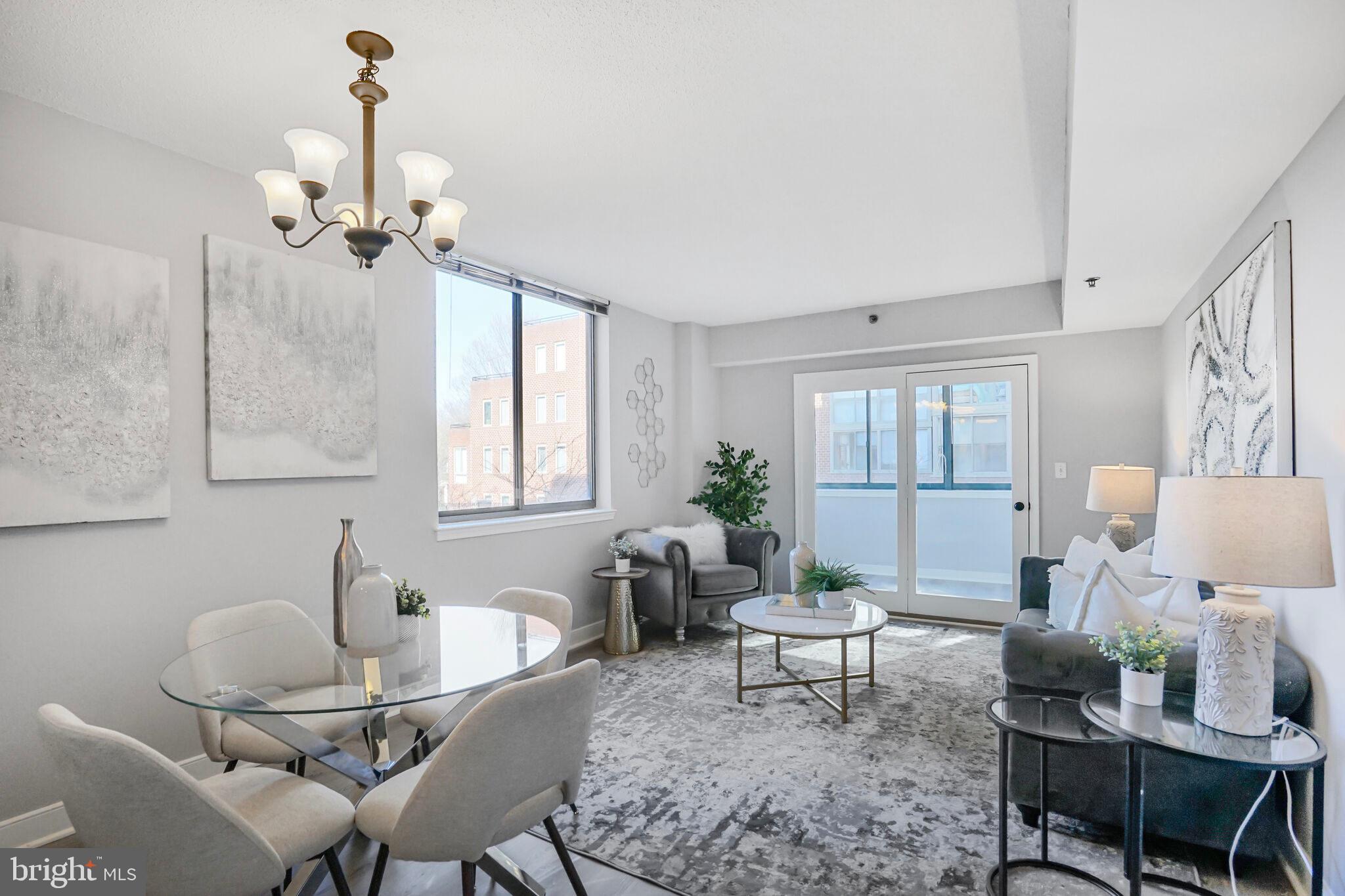 1045 N UTAH STREET 2-209