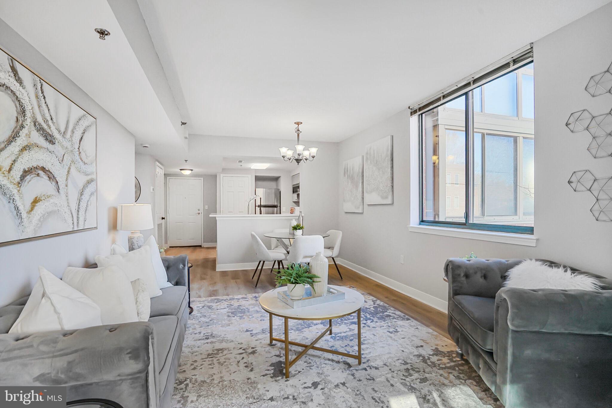 1045 N UTAH STREET 2-209