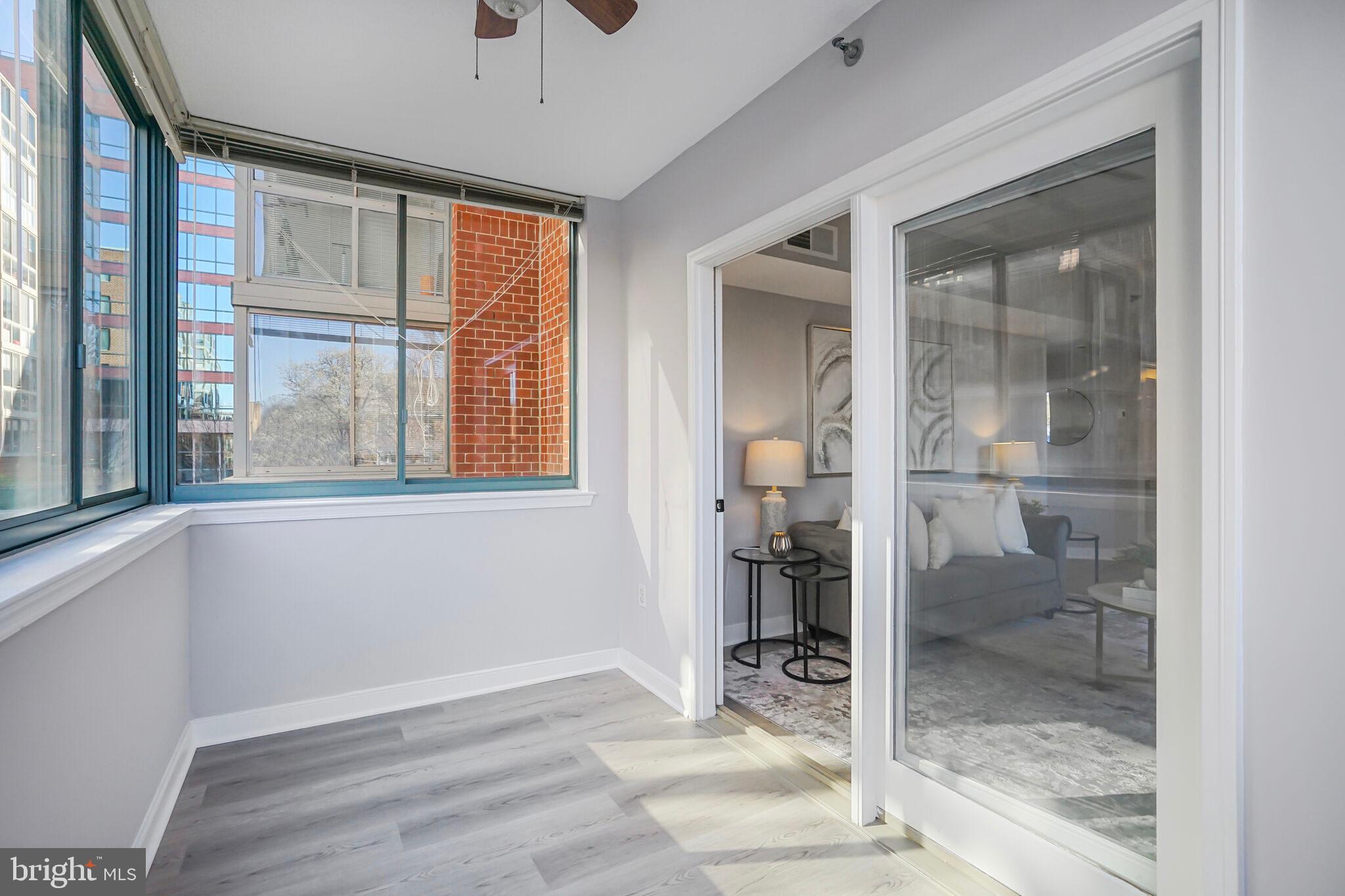 WINDSOR PLAZA - Residential