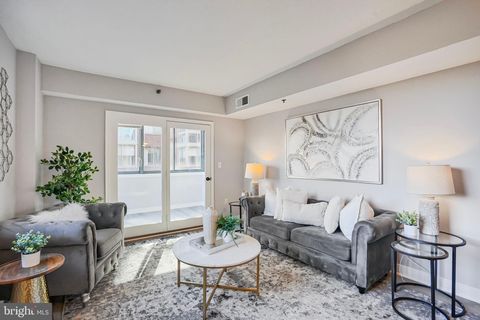 1045 N UTAH STREET 2-209 ARLINGTON VA 22201