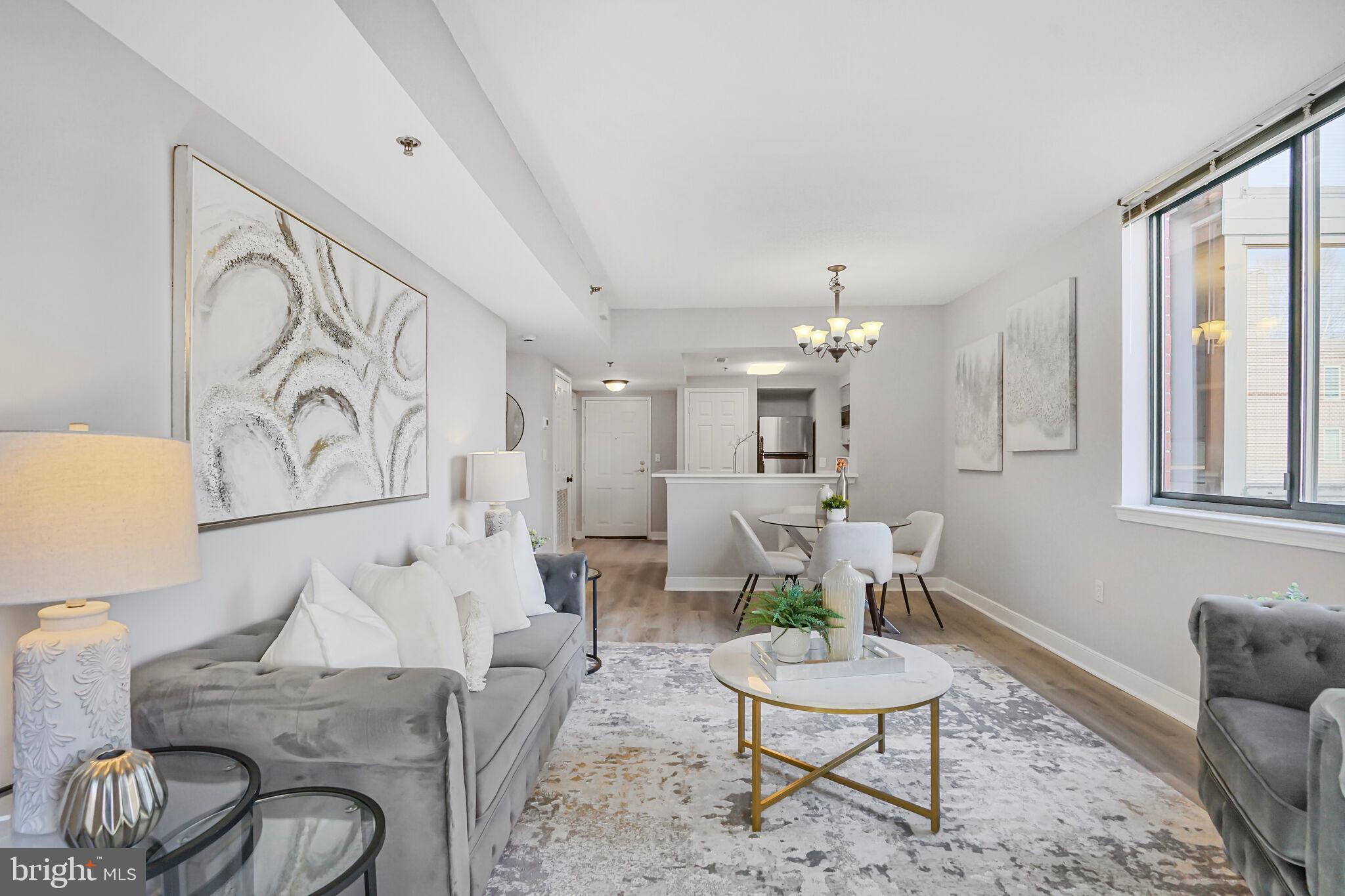 WINDSOR PLAZA - Residential