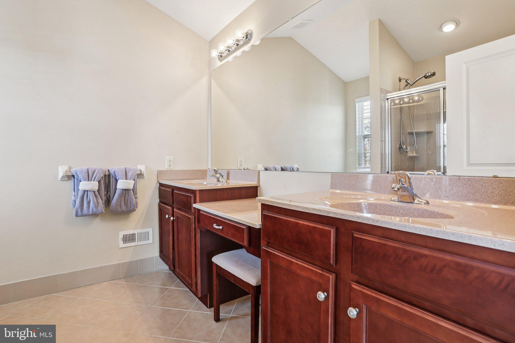 WILLIAMSON SQUARE - Residential