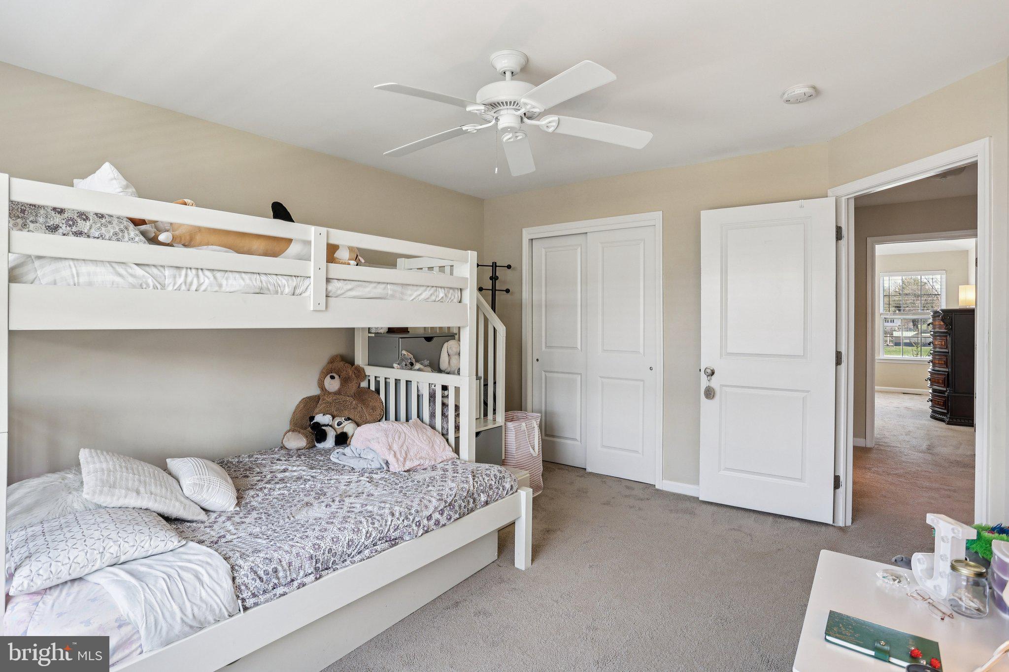 WILLIAMSON SQUARE - Residential