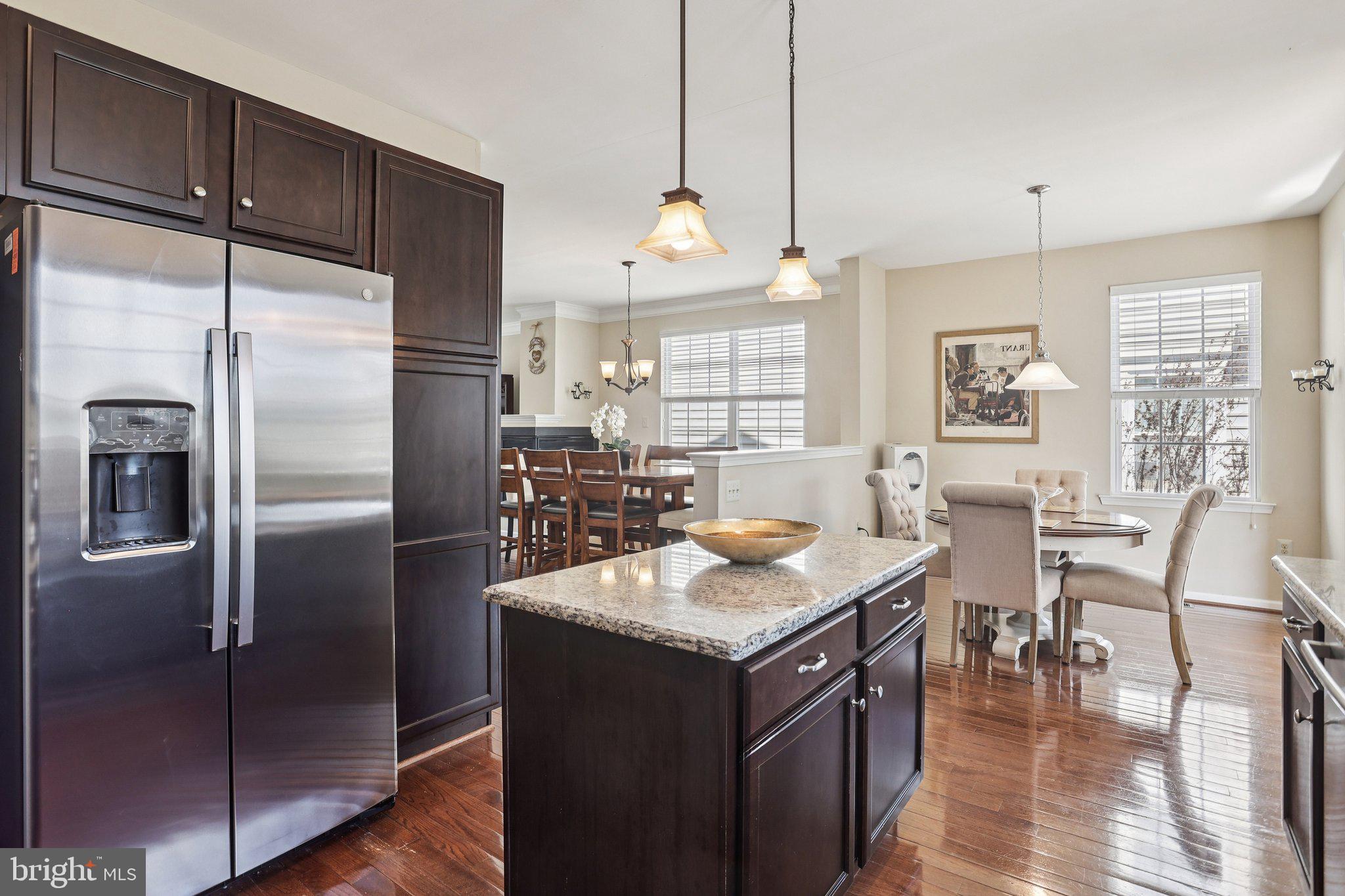 WILLIAMSON SQUARE - Residential