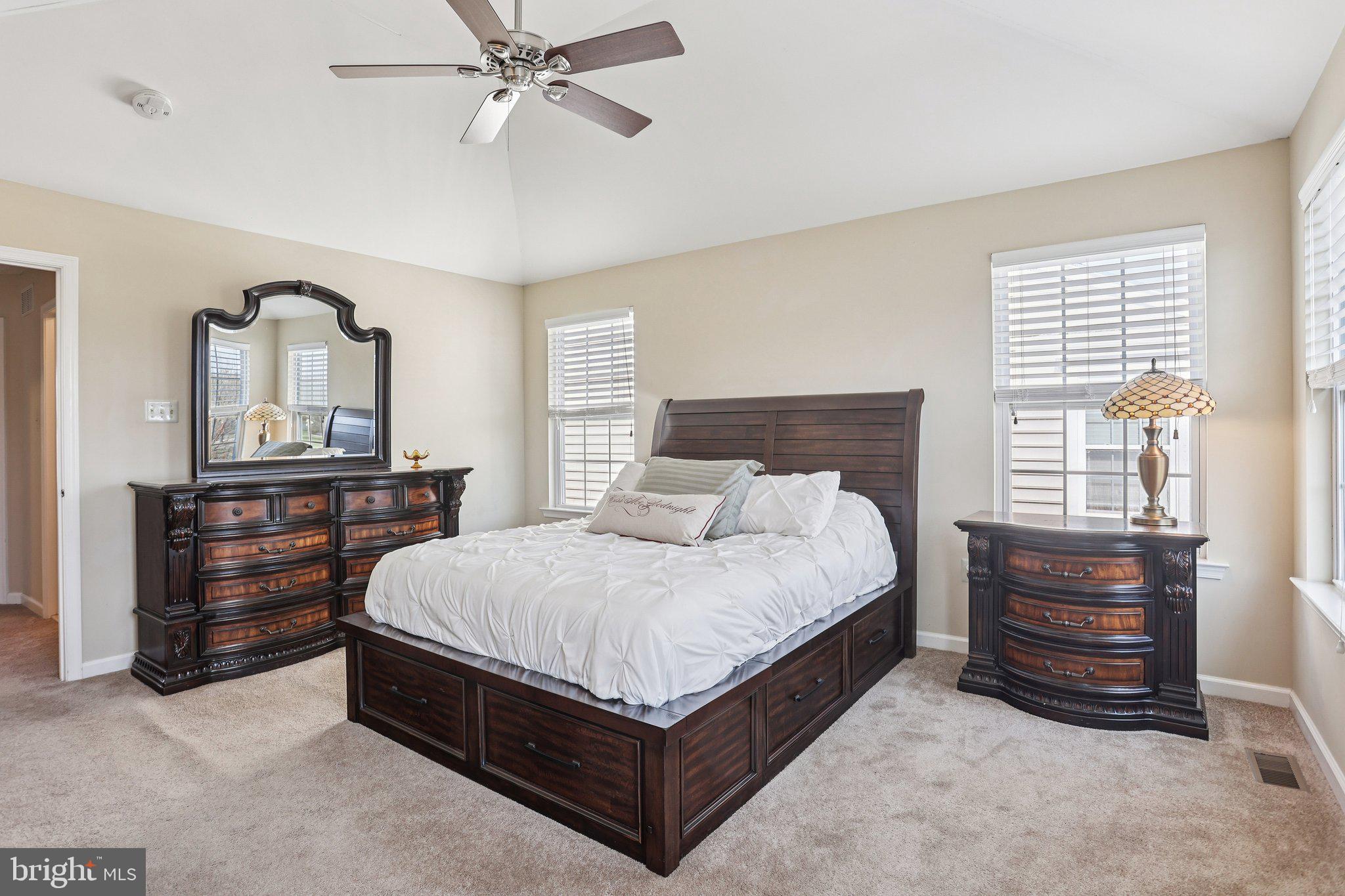 WILLIAMSON SQUARE - Residential