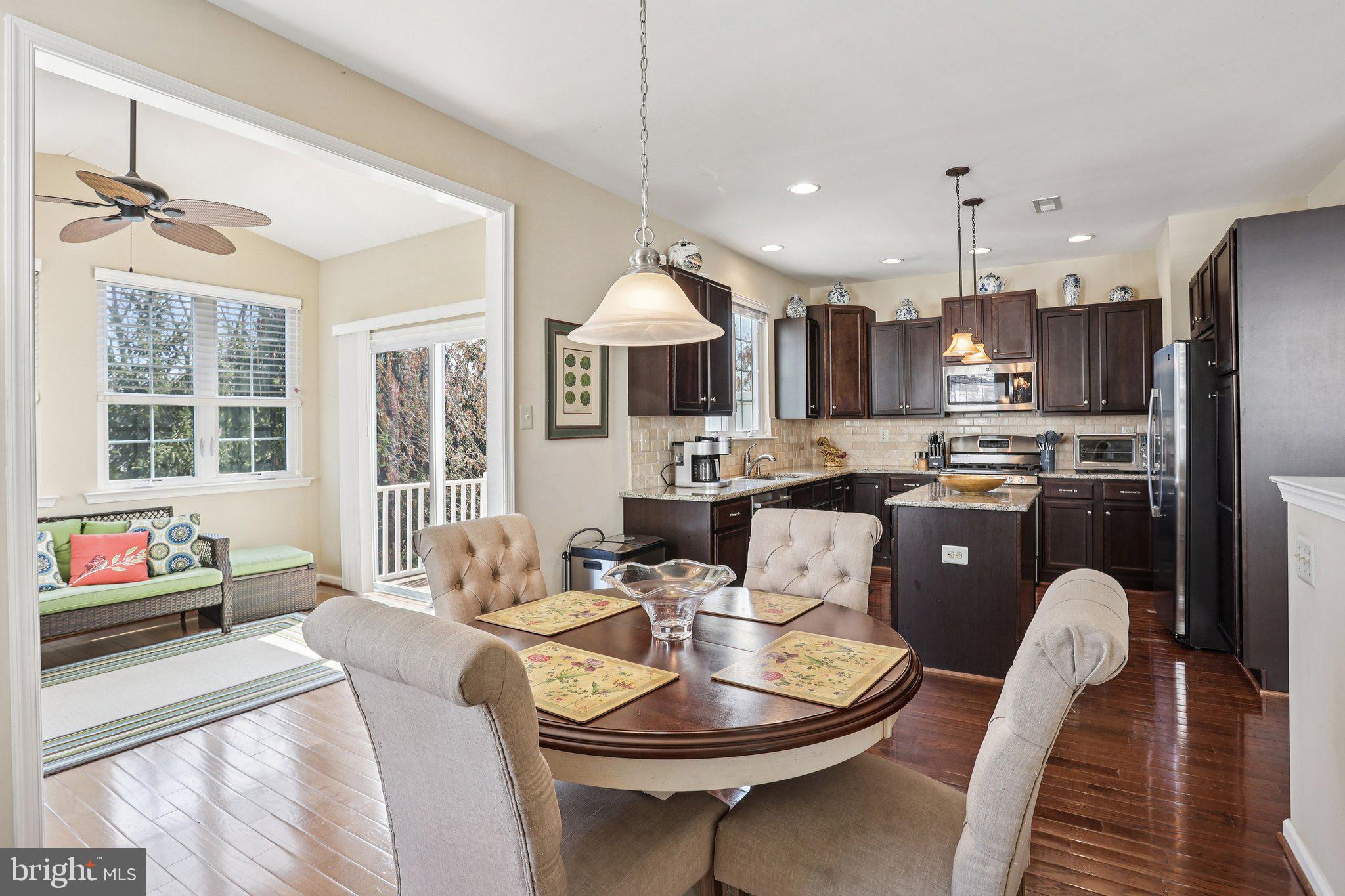 WILLIAMSON SQUARE - Residential