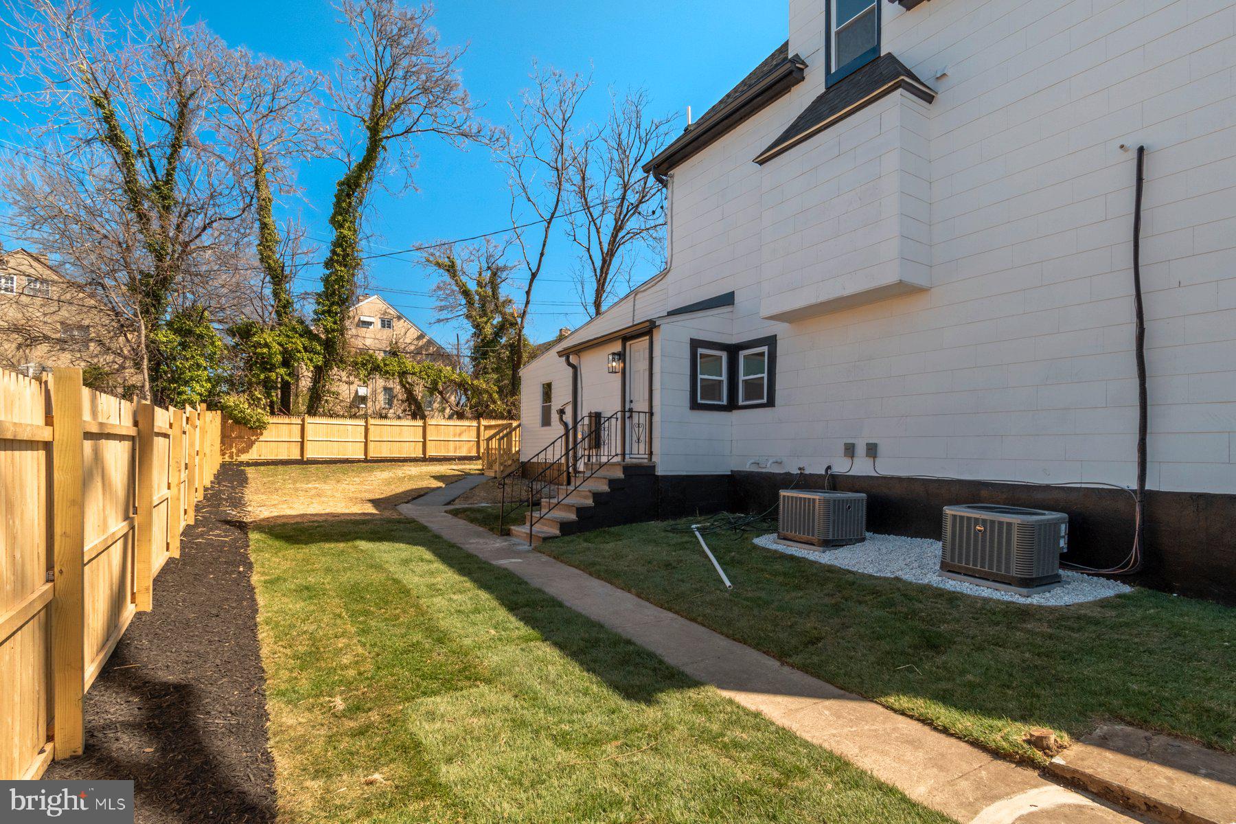 DORCHESTER - Residential