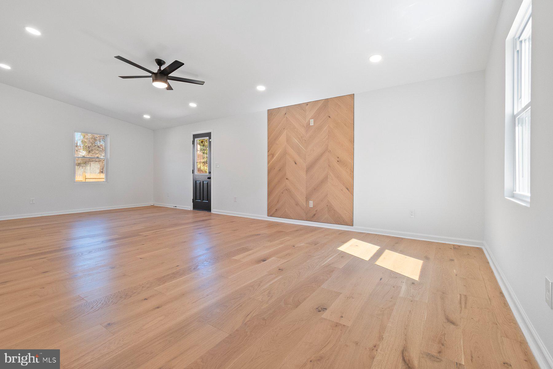 DORCHESTER - Residential