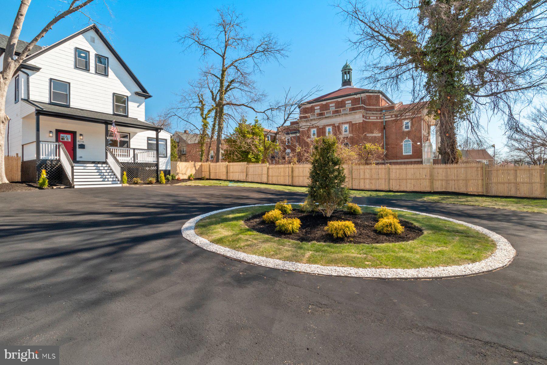 DORCHESTER - Residential