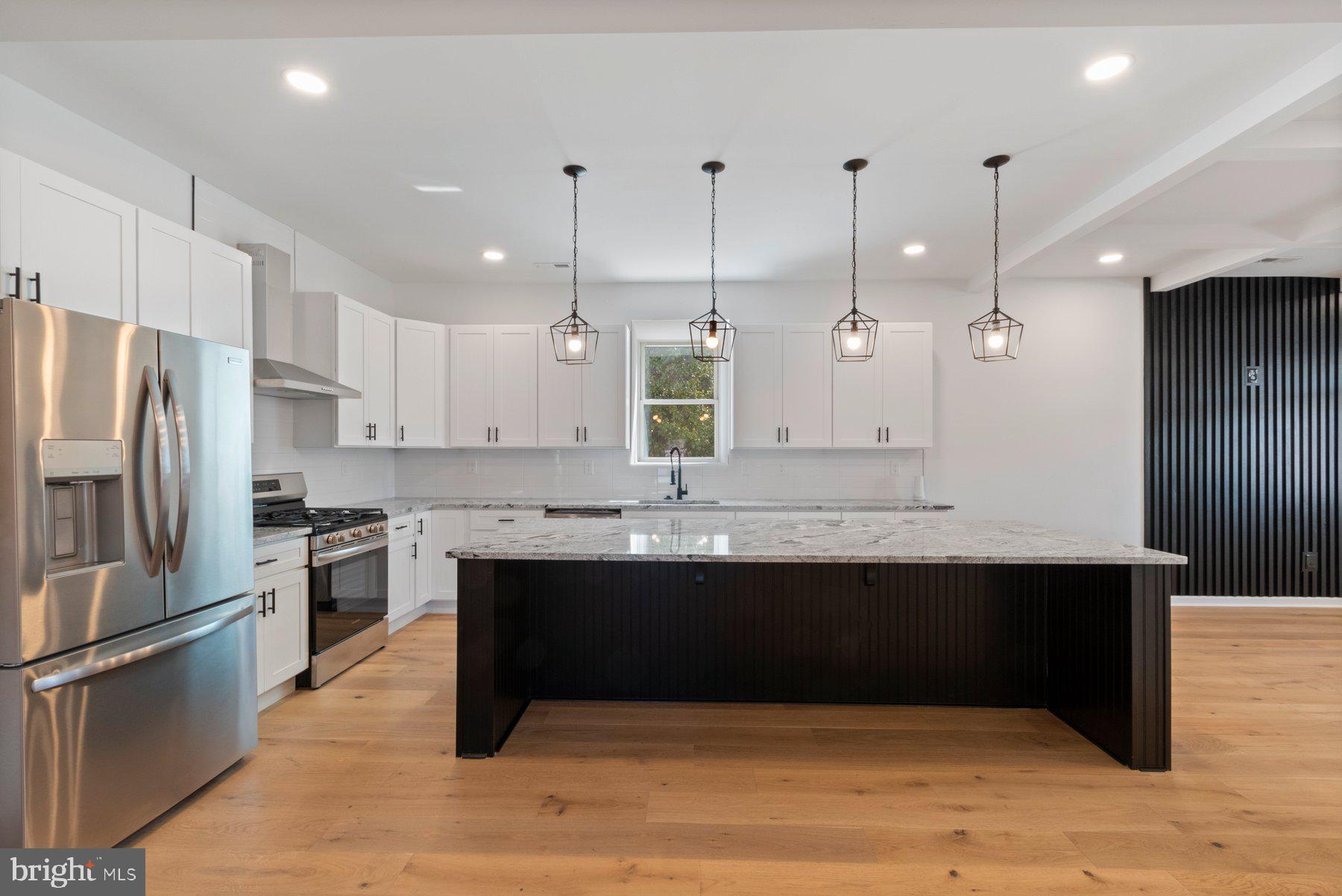 DORCHESTER - Residential