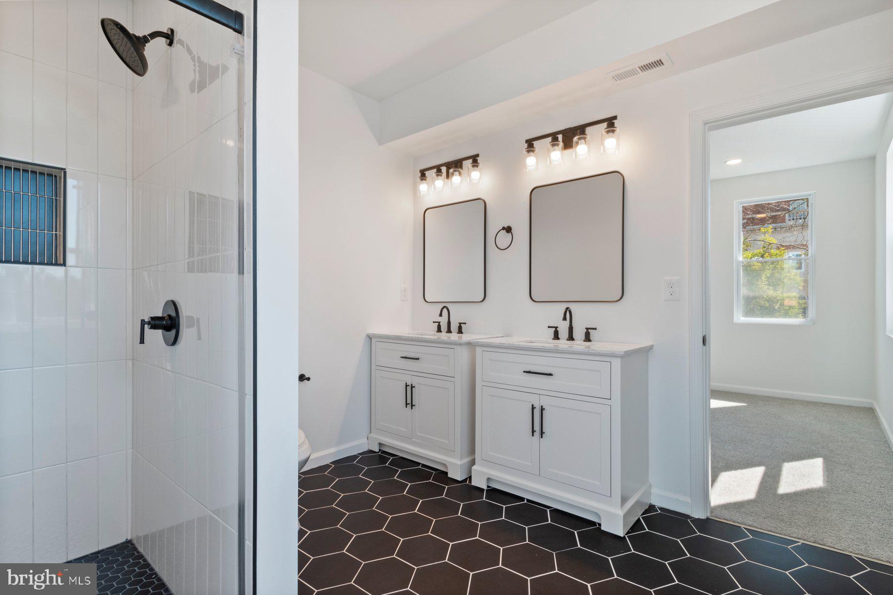 DORCHESTER - Residential