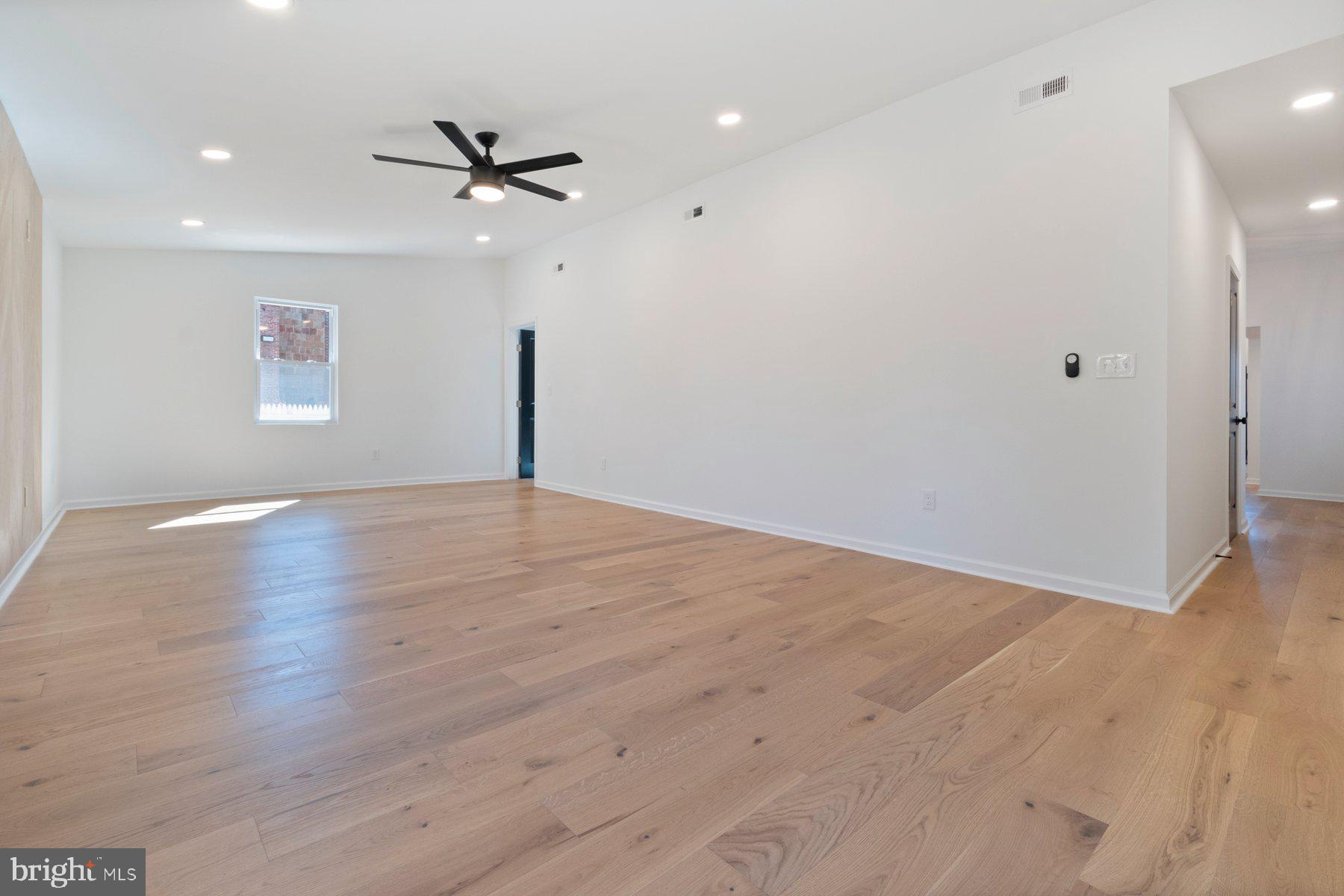 DORCHESTER - Residential