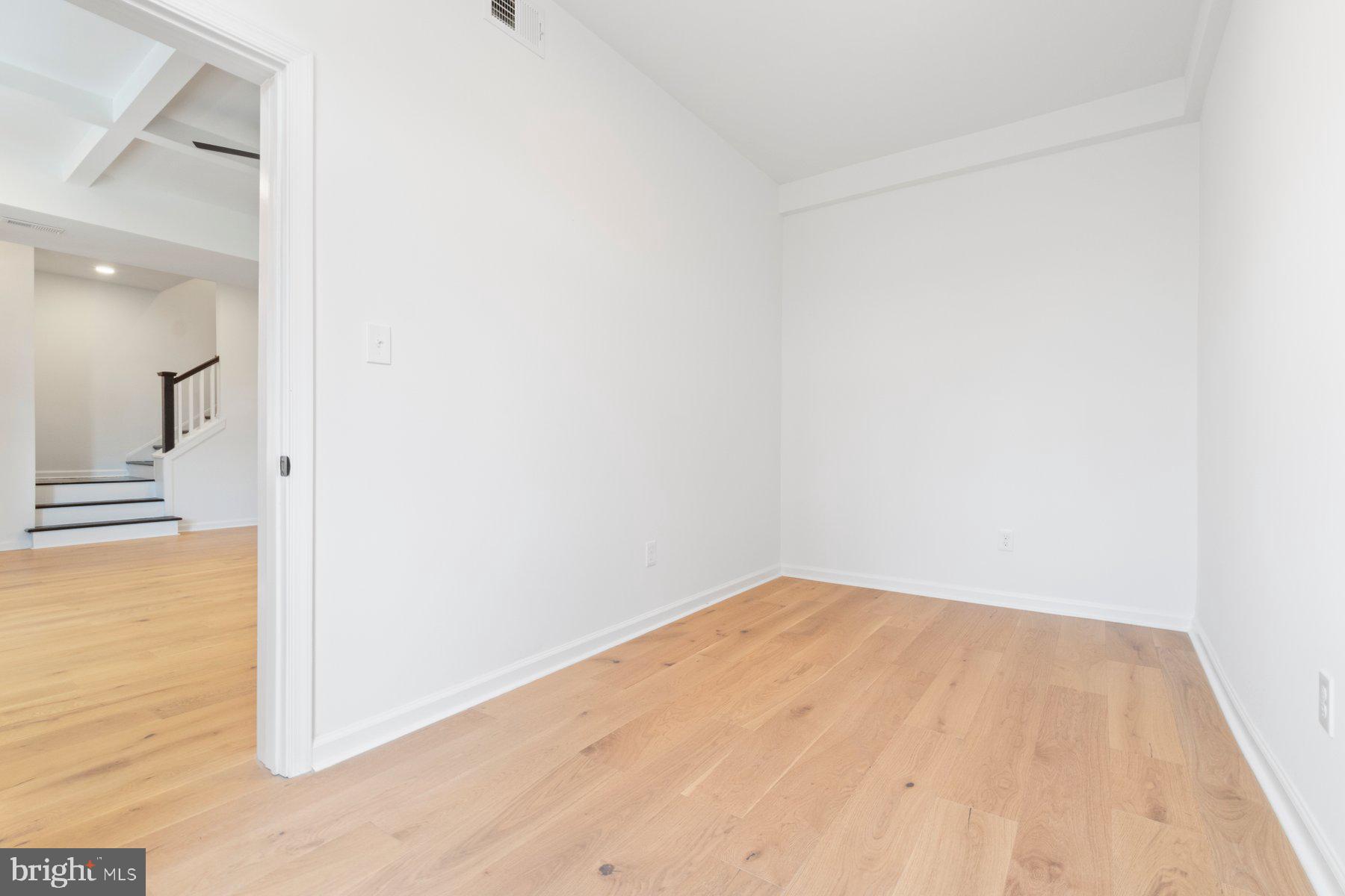 DORCHESTER - Residential