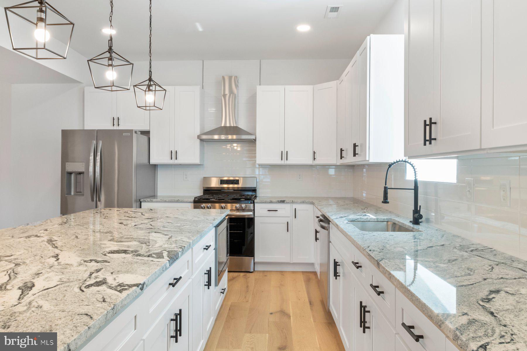 DORCHESTER - Residential