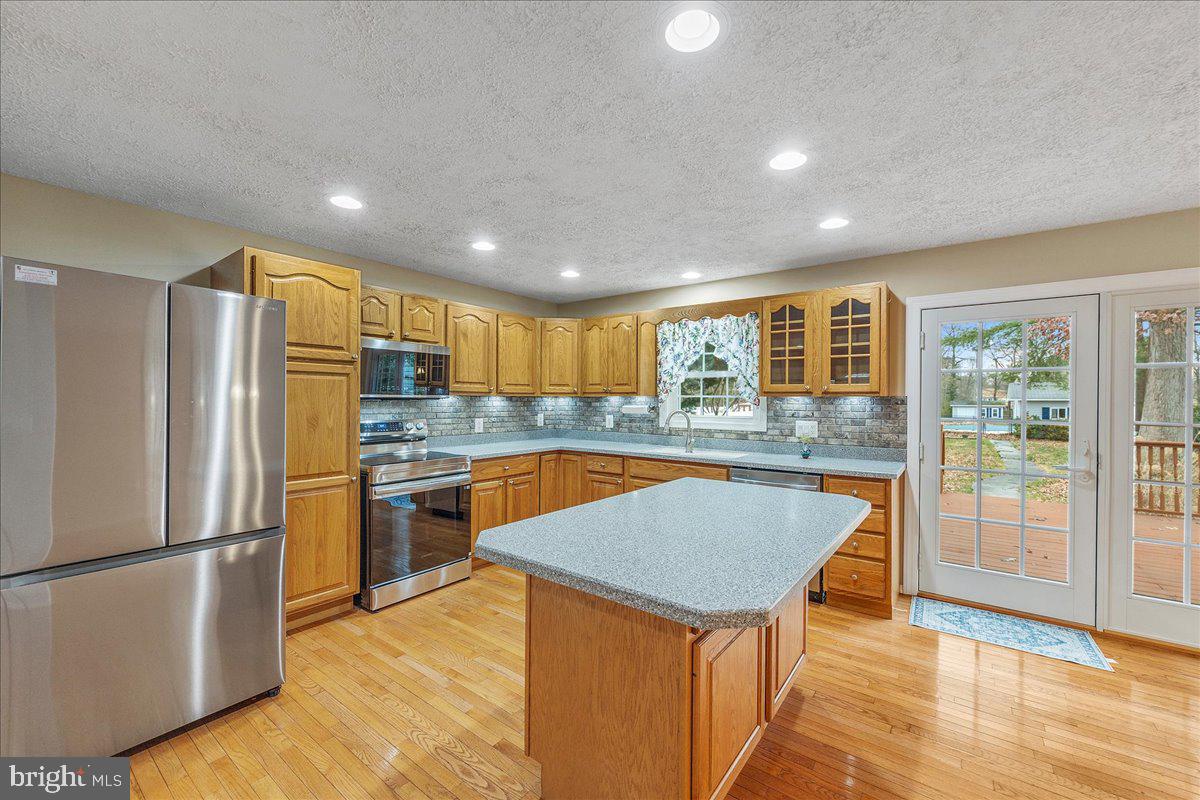 MAGOTHY BEACH - Residential