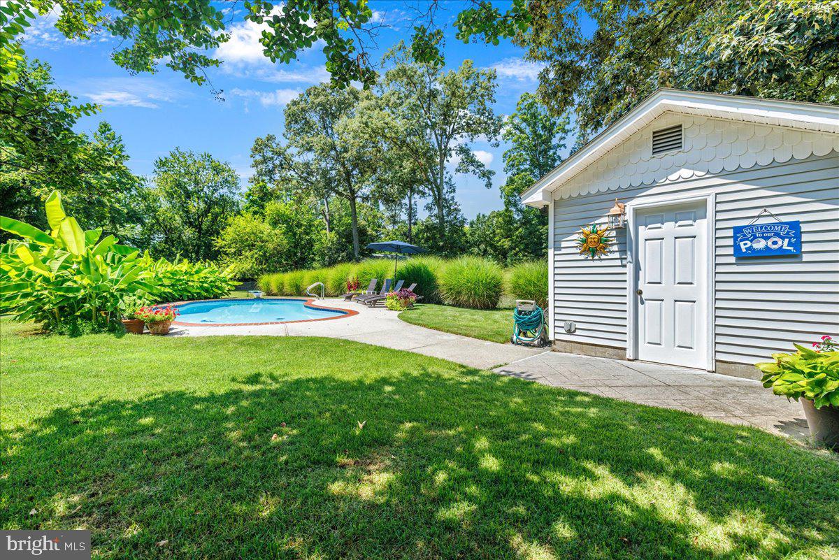MAGOTHY BEACH - Residential