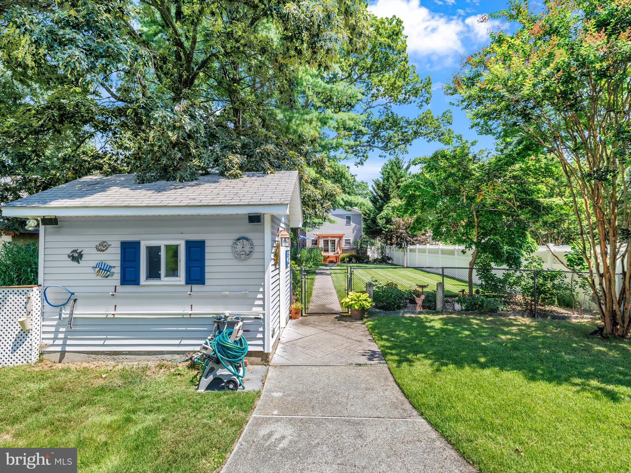 MAGOTHY BEACH - Residential