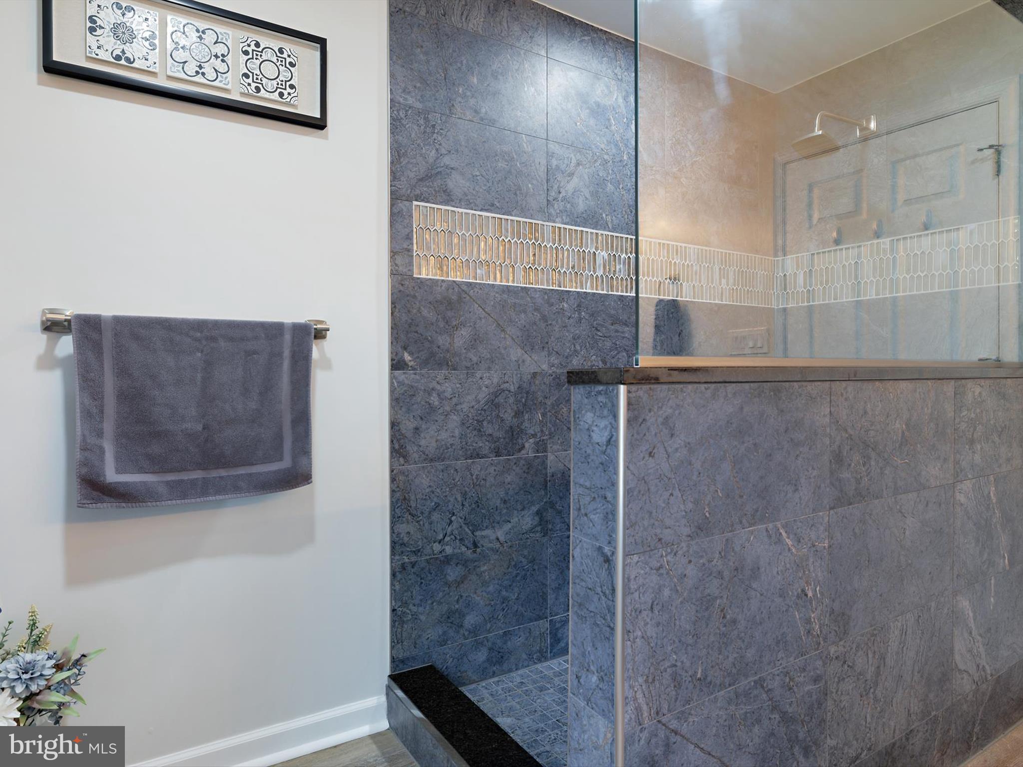 MAGOTHY BEACH - Residential