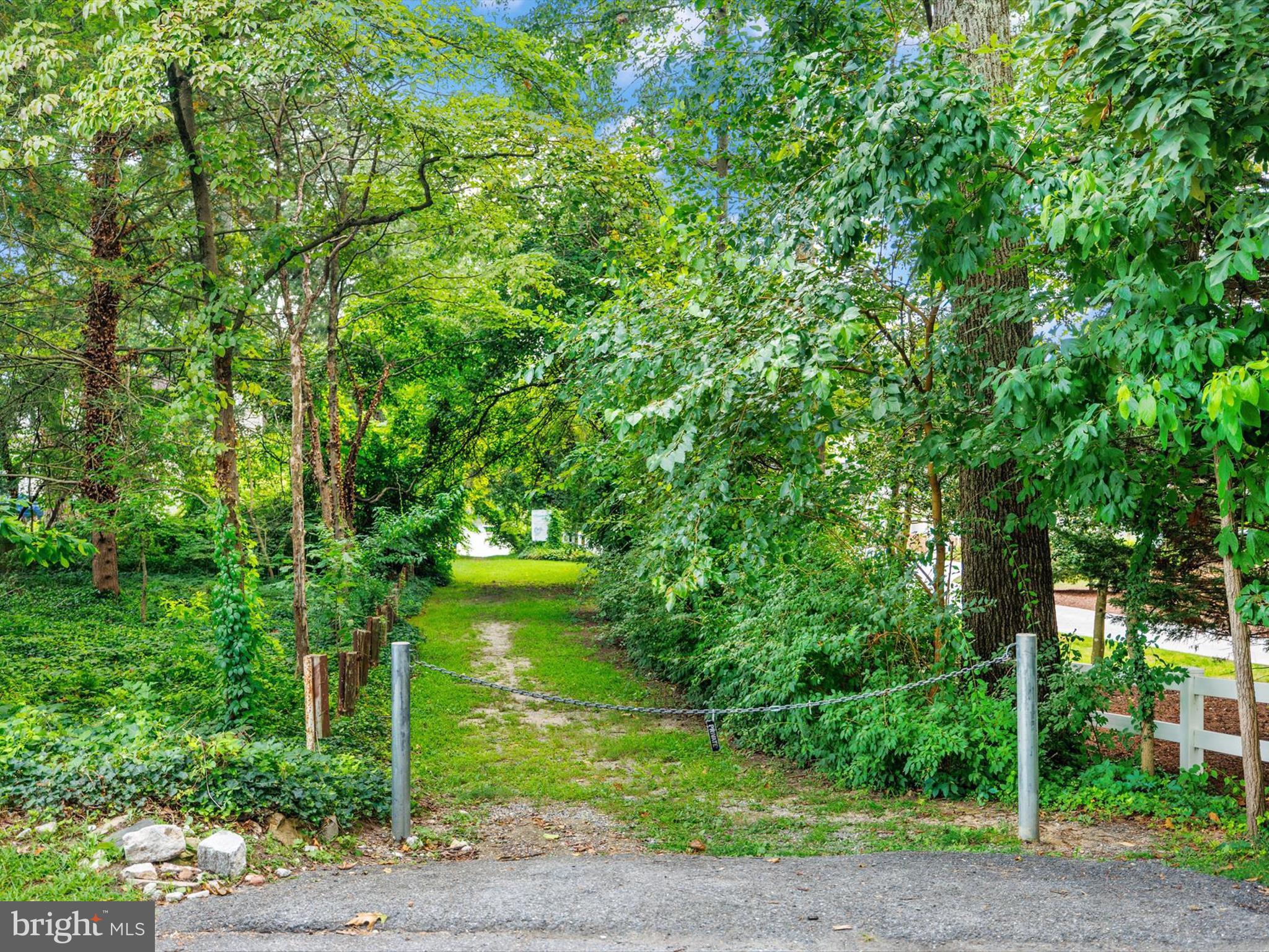 MAGOTHY BEACH - Residential