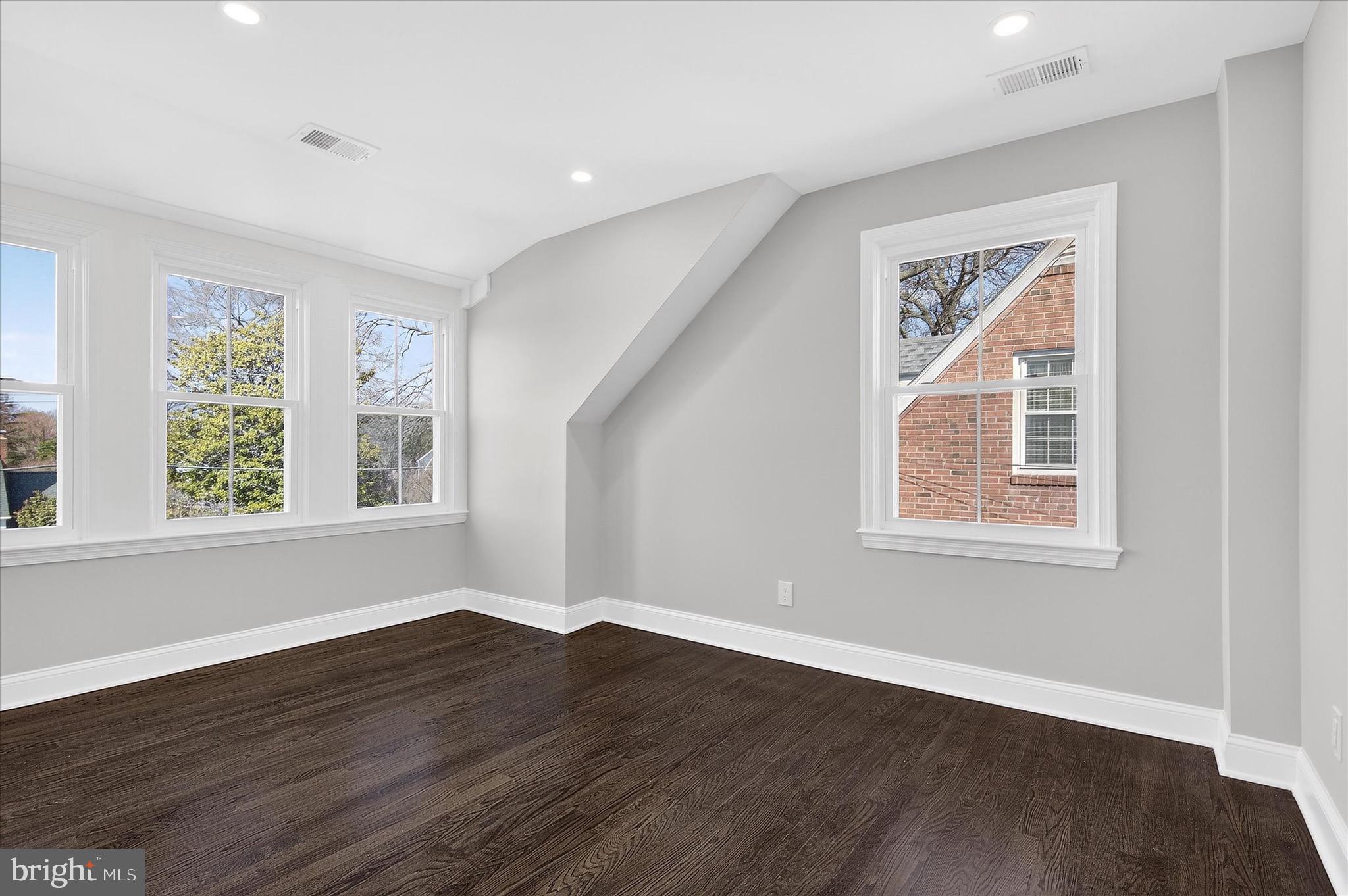 WILLET HEIGHTS - Residential