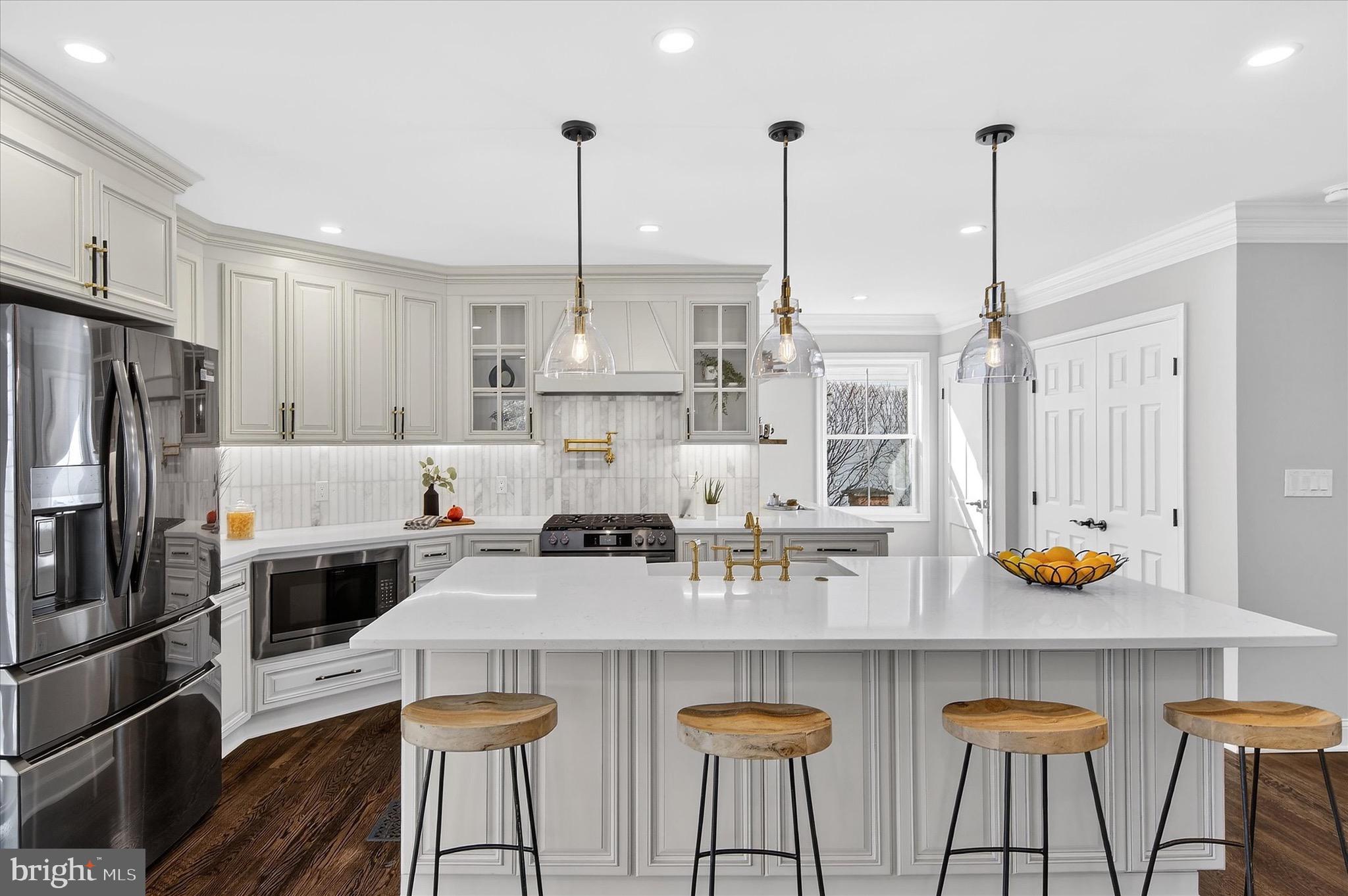 WILLET HEIGHTS - Residential