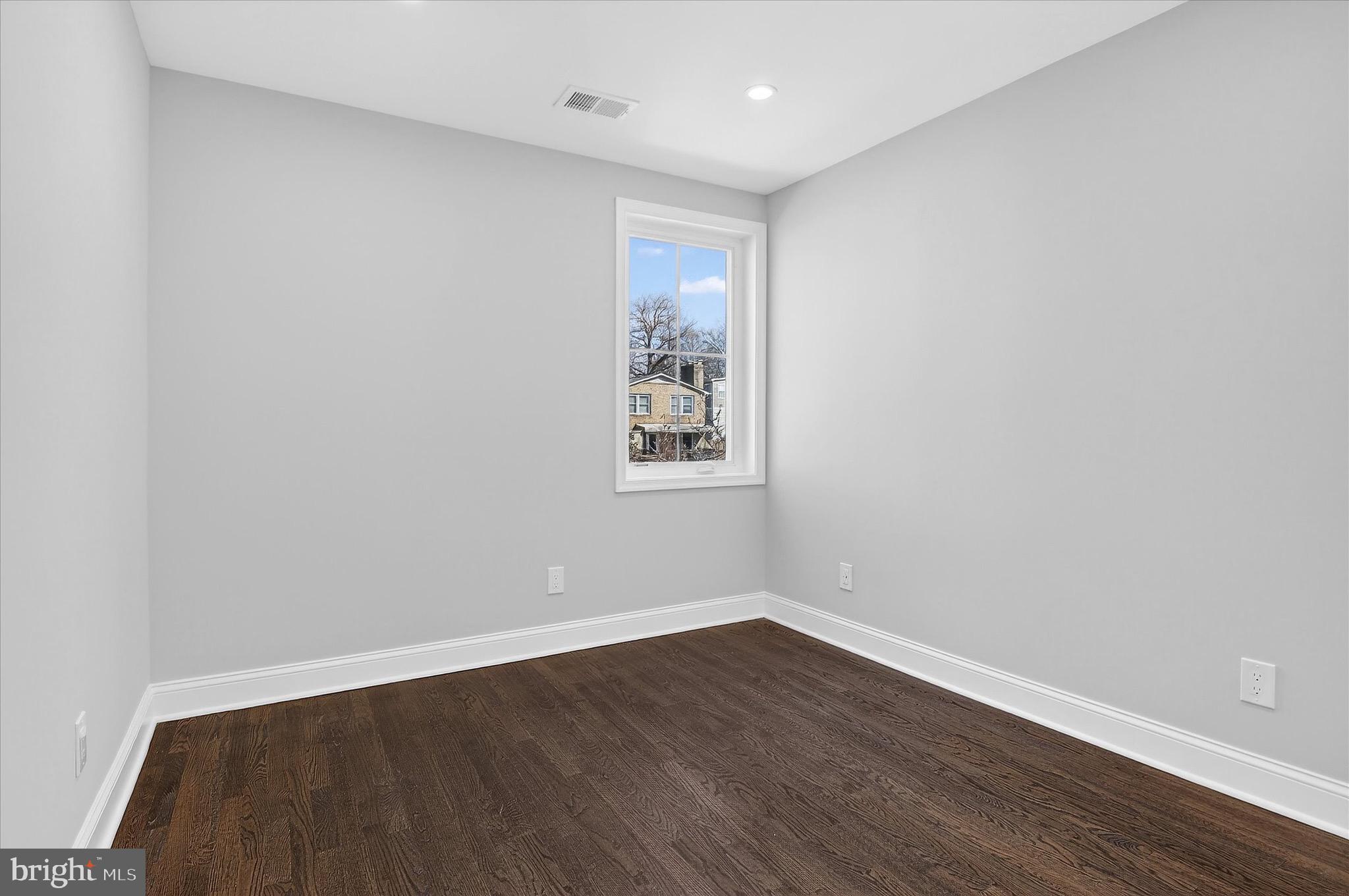 WILLET HEIGHTS - Residential