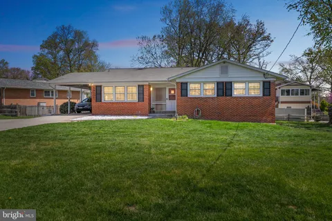 11301 Gainsborough Road, Potomac, MD MLS: MDMC2175916