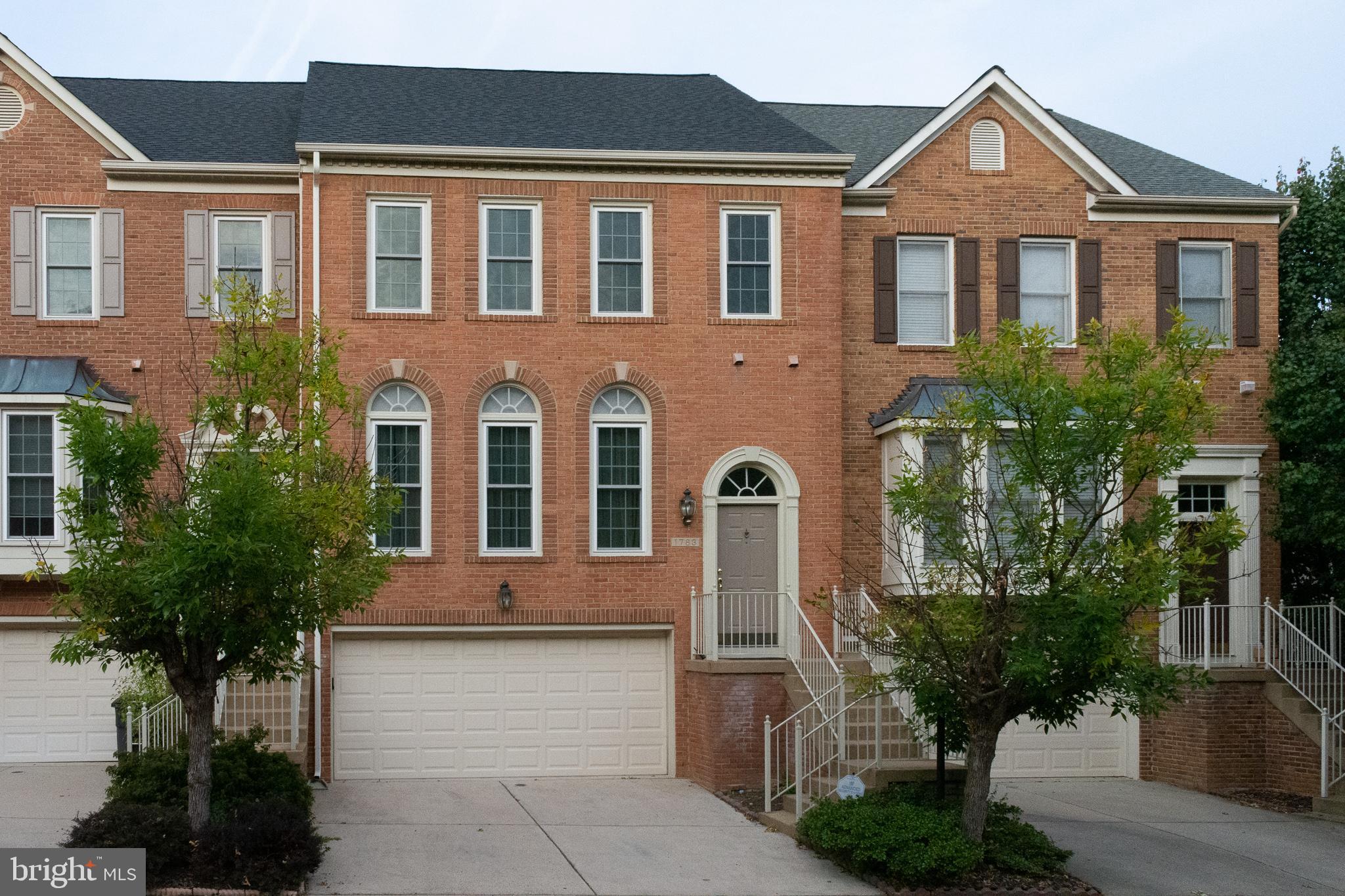 AMBERWOOD - Residential Lease