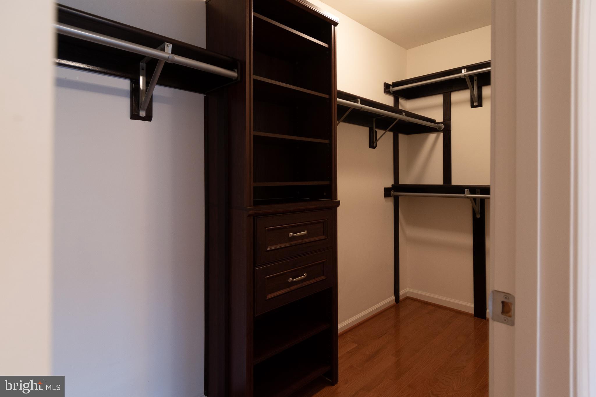 AMBERWOOD - Residential Lease