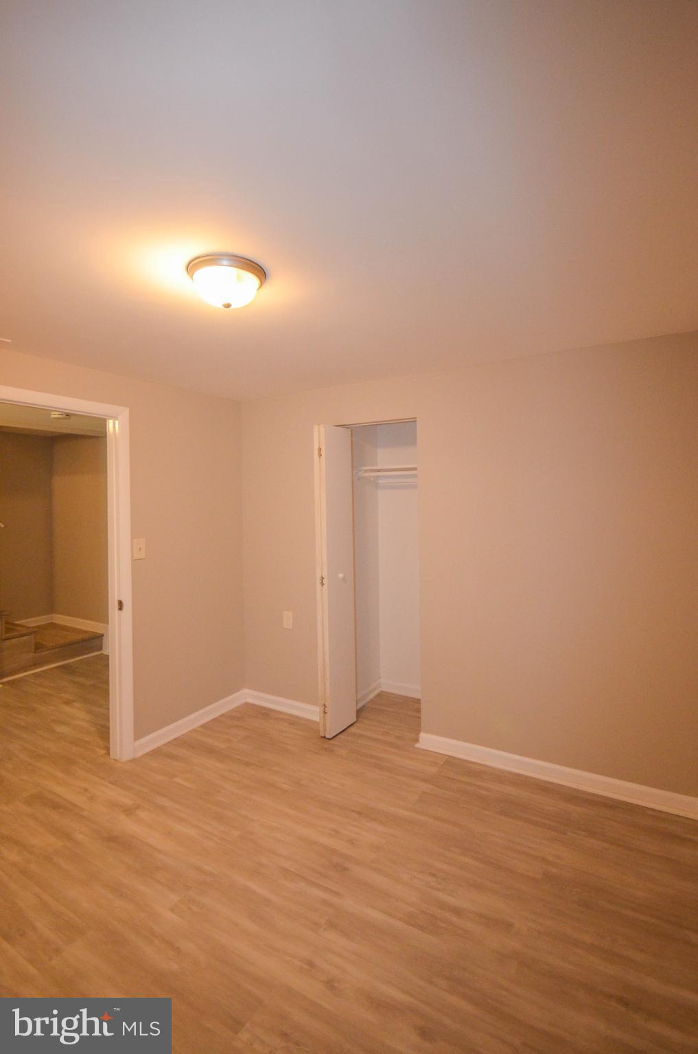 MARYLAND PLACE - Residential Lease