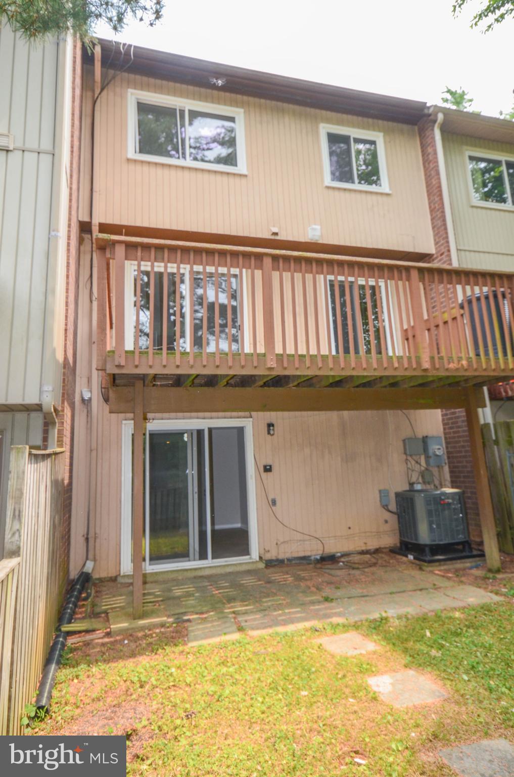 MARYLAND PLACE - Residential Lease